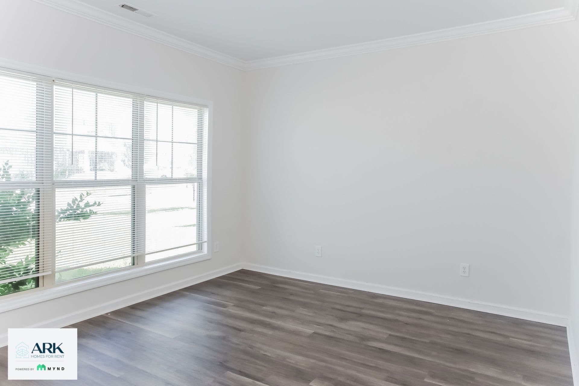 MYND — 5 Bedroom(s) and 3.5 Bathroom(s) - Photo 24