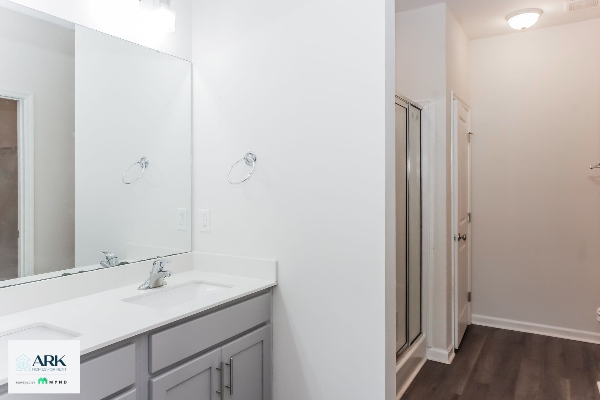 MYND — 5 Bedroom(s) and 3.5 Bathroom(s) - Photo 28