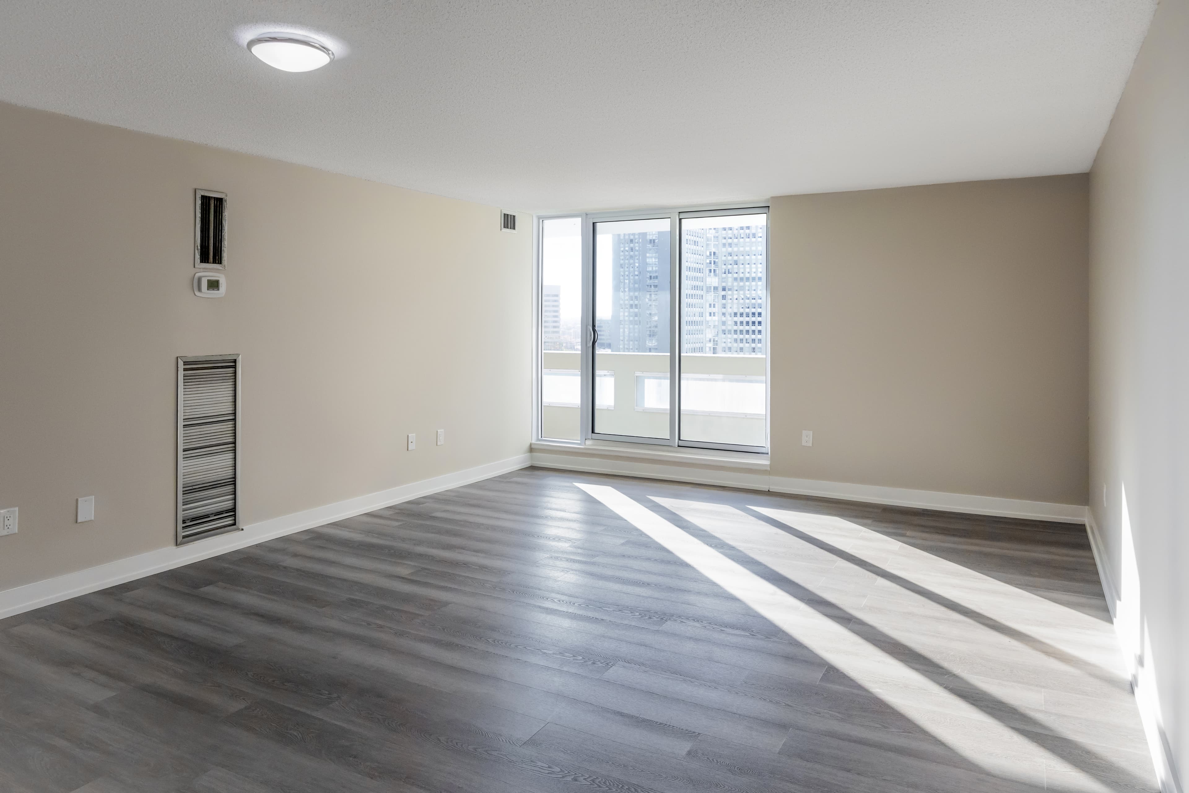 Kaneff — Unit C - Photo 8
