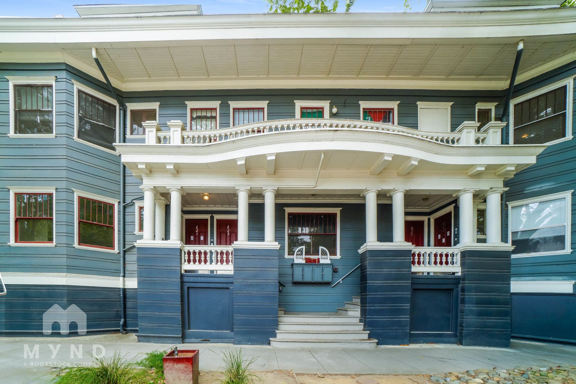 MYND — 819 - Photo 1