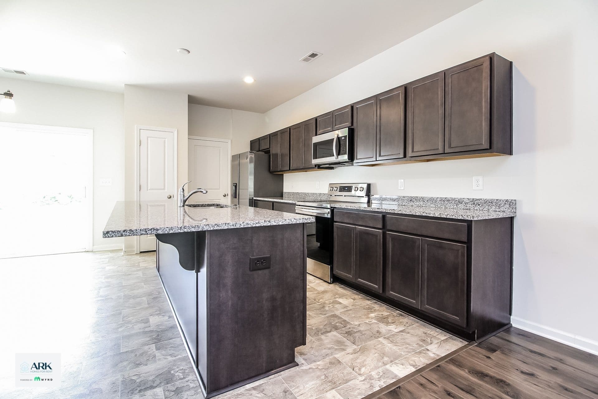 MYND — 3 Bedroom(s) and 2 Bathroom(s) - Photo 9
