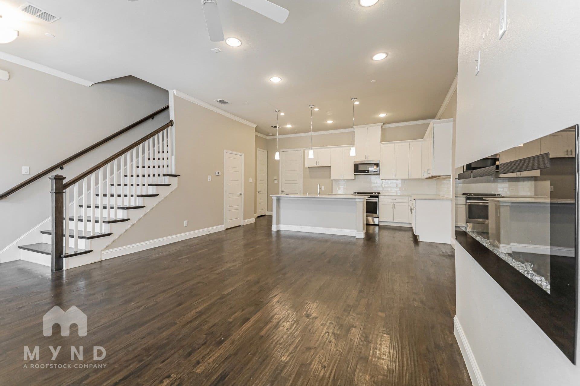 MYND — 3 Bedroom(s) and 2.5 Bathroom(s) - Photo 9