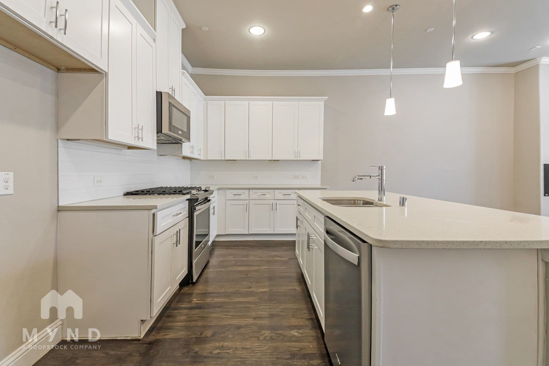 MYND — 3 Bedroom(s) and 2.5 Bathroom(s) - Photo 12