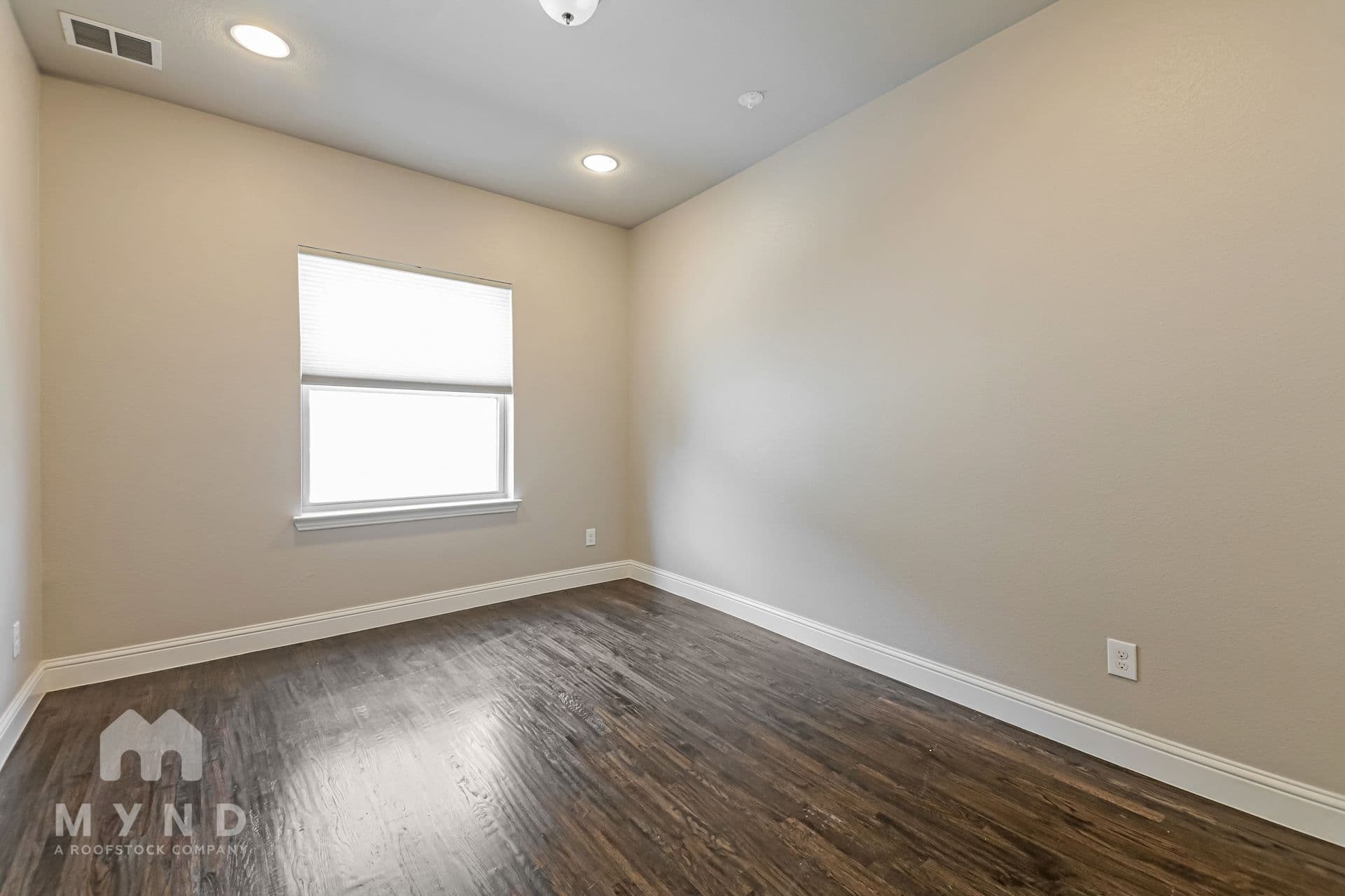 MYND — 3 Bedroom(s) and 2.5 Bathroom(s) - Photo 16