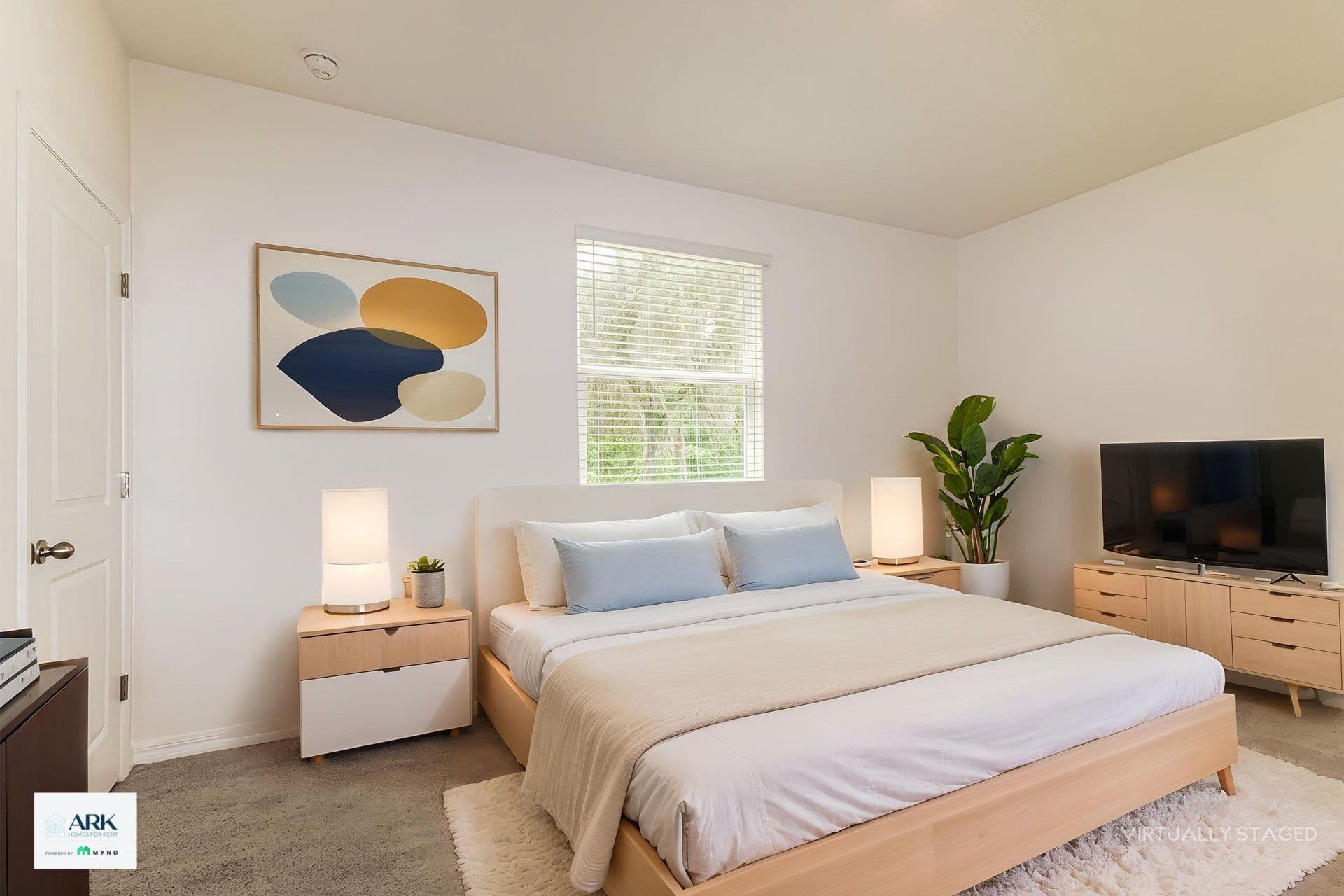 MYND — 3 Bedroom(s) and 2.5 Bathroom(s) - Photo 4
