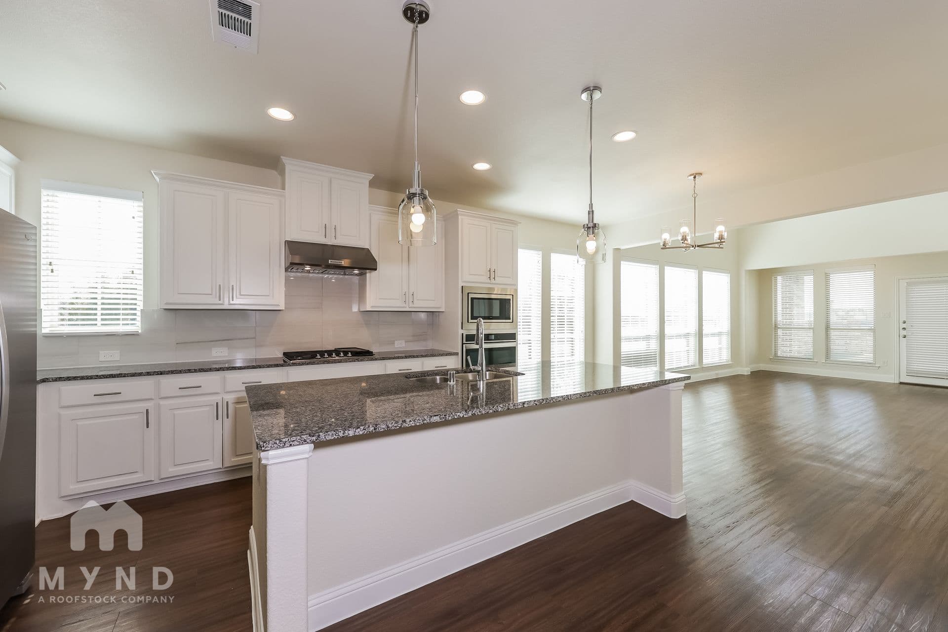 MYND — 3 Bedroom(s) and 3.5 Bathroom(s) - Photo 12