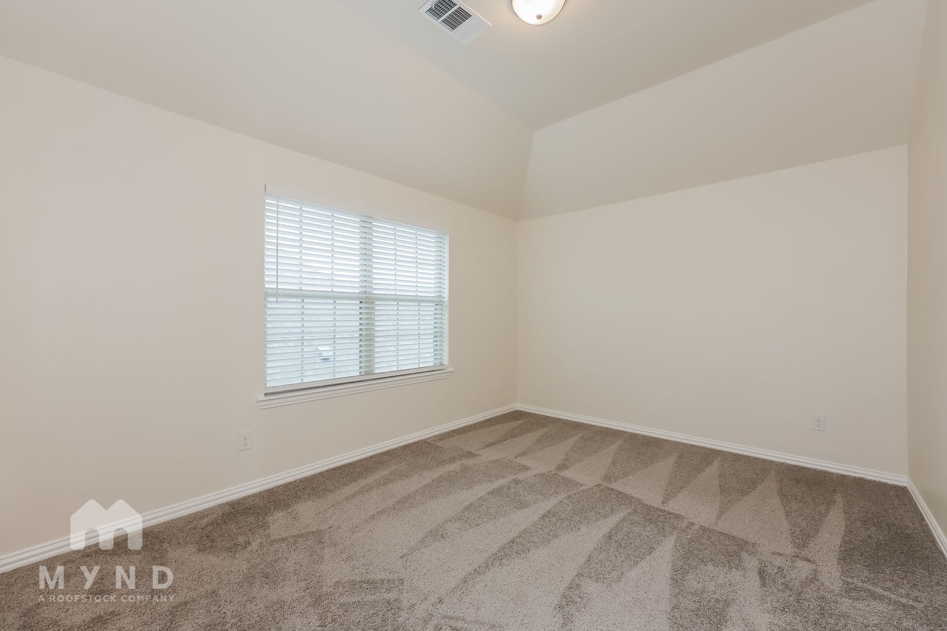MYND — 3 Bedroom(s) and 3.5 Bathroom(s) - Photo 21