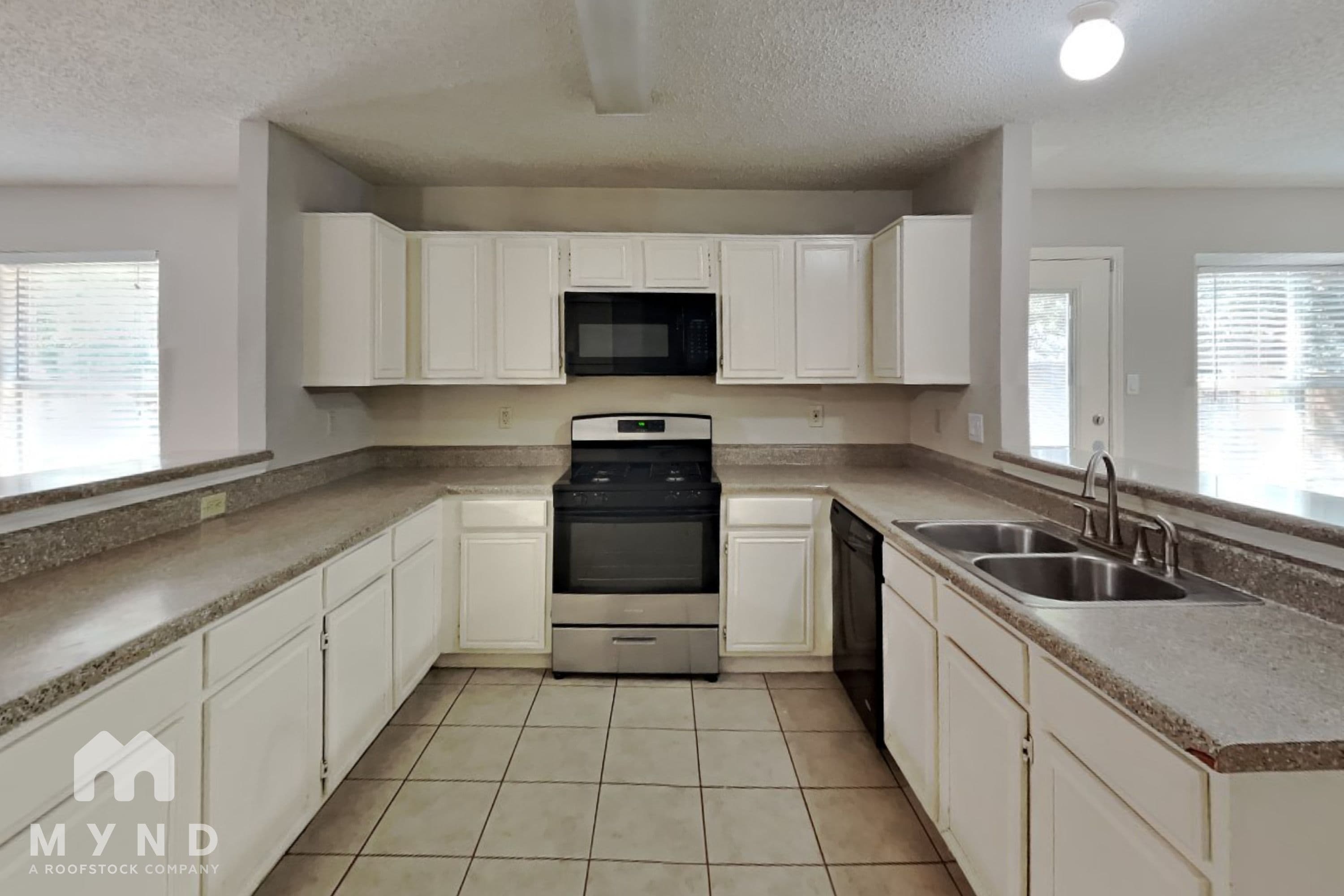 MYND — 4 Bedroom(s) and 2.5 Bathroom(s) - Photo 3