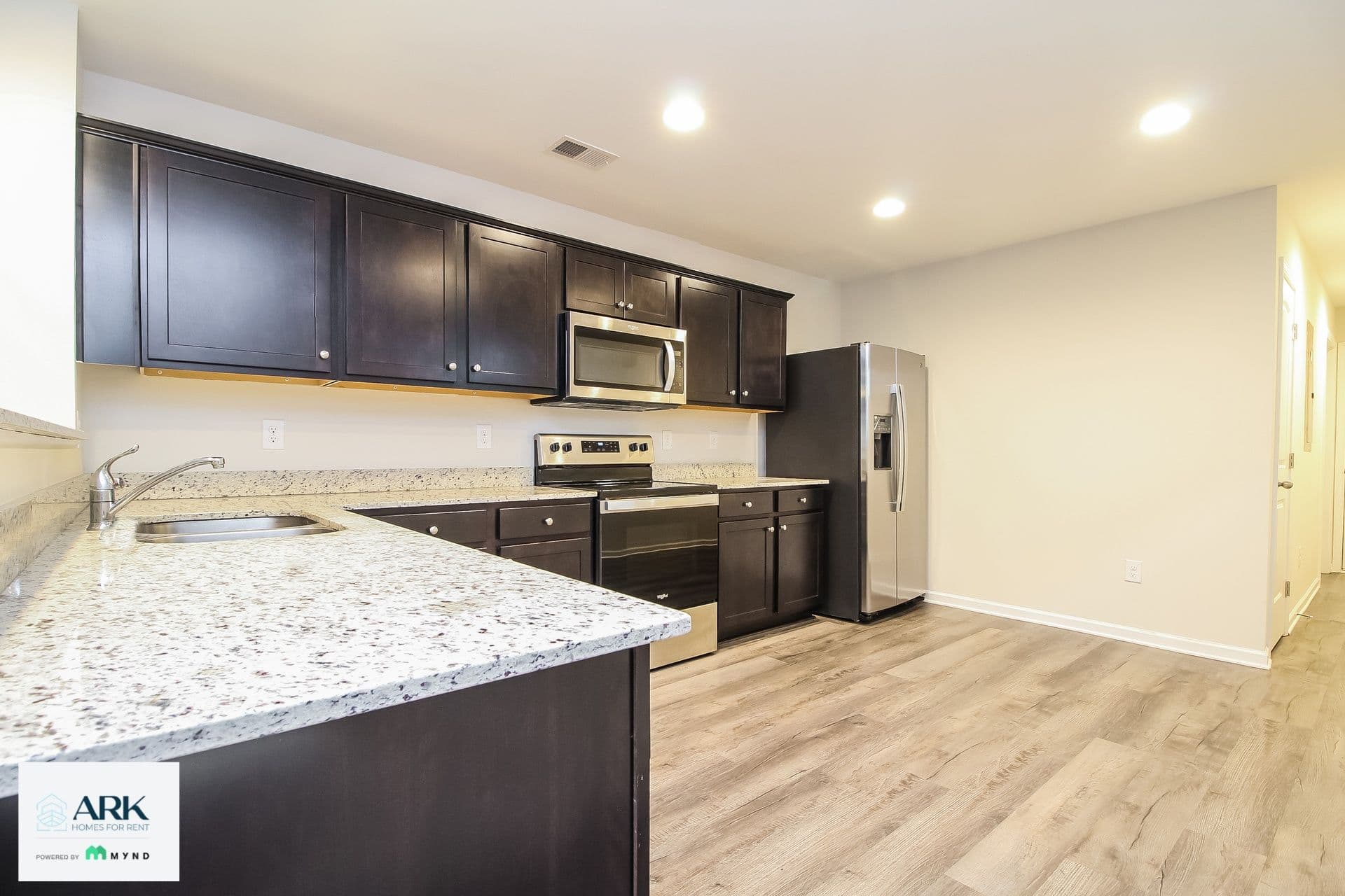 MYND — 3 Bedroom(s) and 3.5 Bathroom(s) - Photo 7