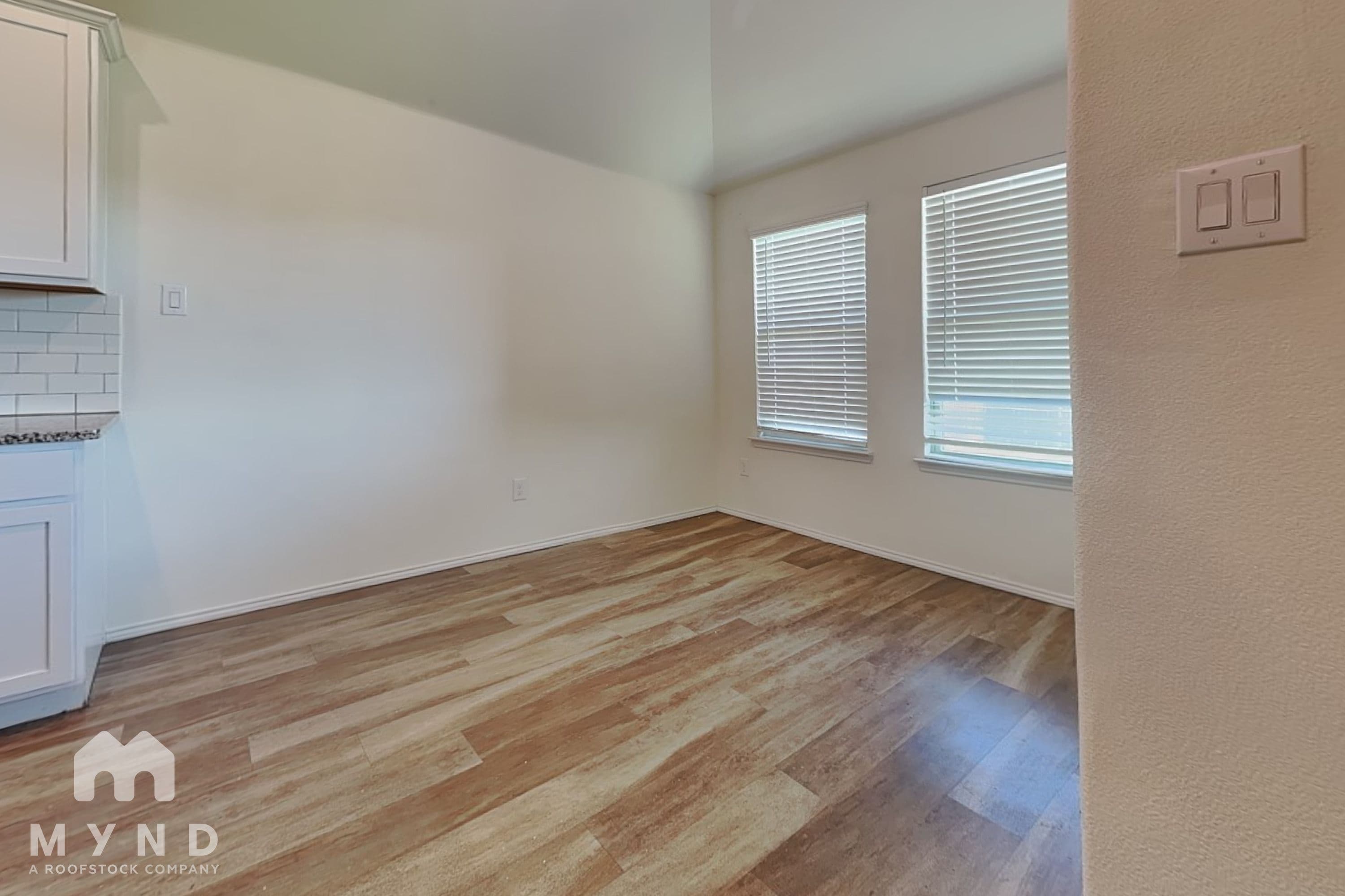 MYND — 4 Bedroom(s) and 2 Bathroom(s) - Photo 4