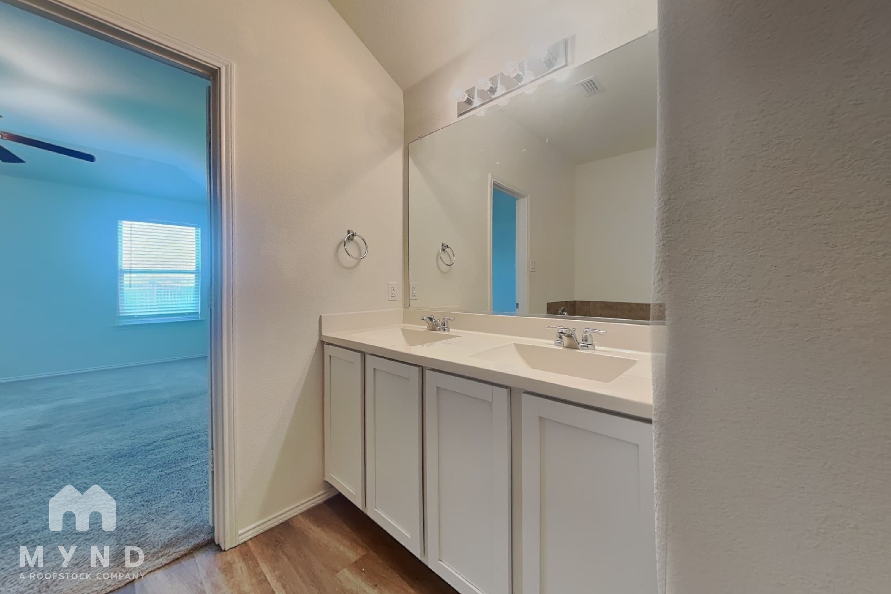 MYND — 4 Bedroom(s) and 2 Bathroom(s) - Photo 8