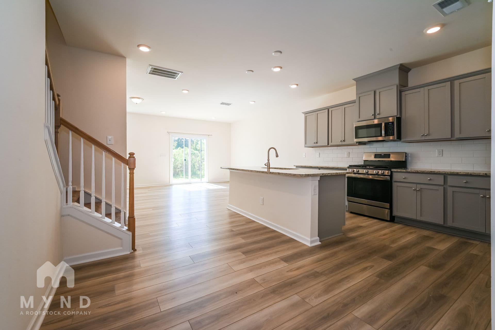 MYND — 3 Bedroom(s) and 2.5 Bathroom(s) - Photo 6