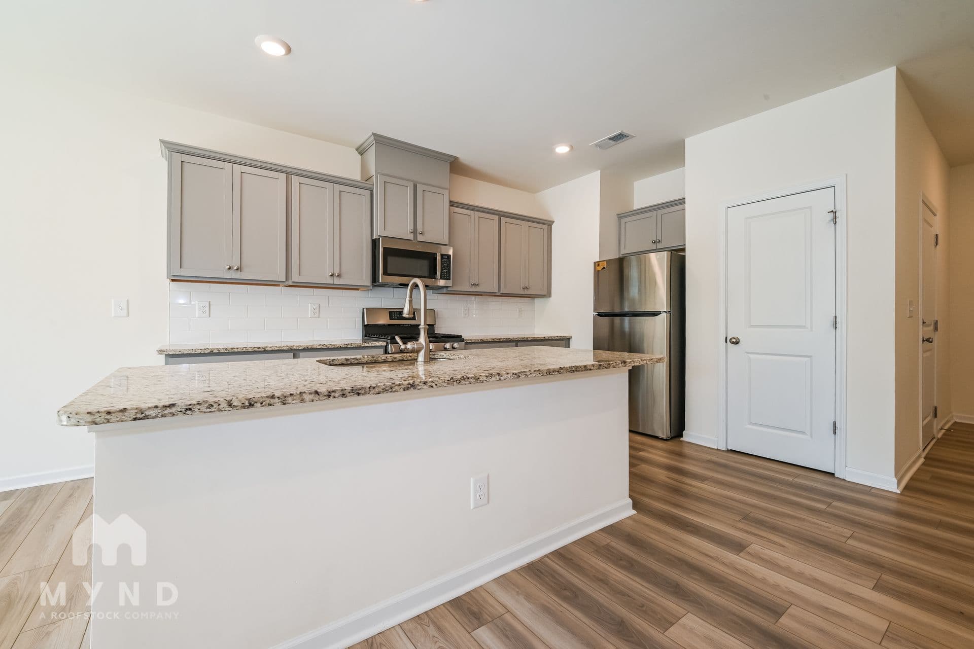MYND — 3 Bedroom(s) and 2.5 Bathroom(s) - Photo 10