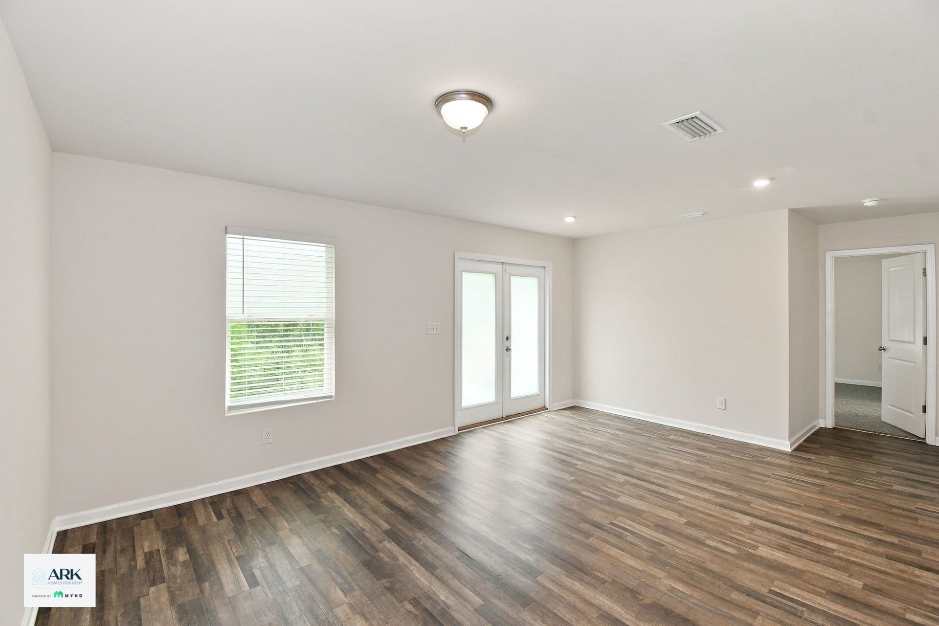MYND — 4 Bedroom(s) and 2 Bathroom(s) - Photo 6