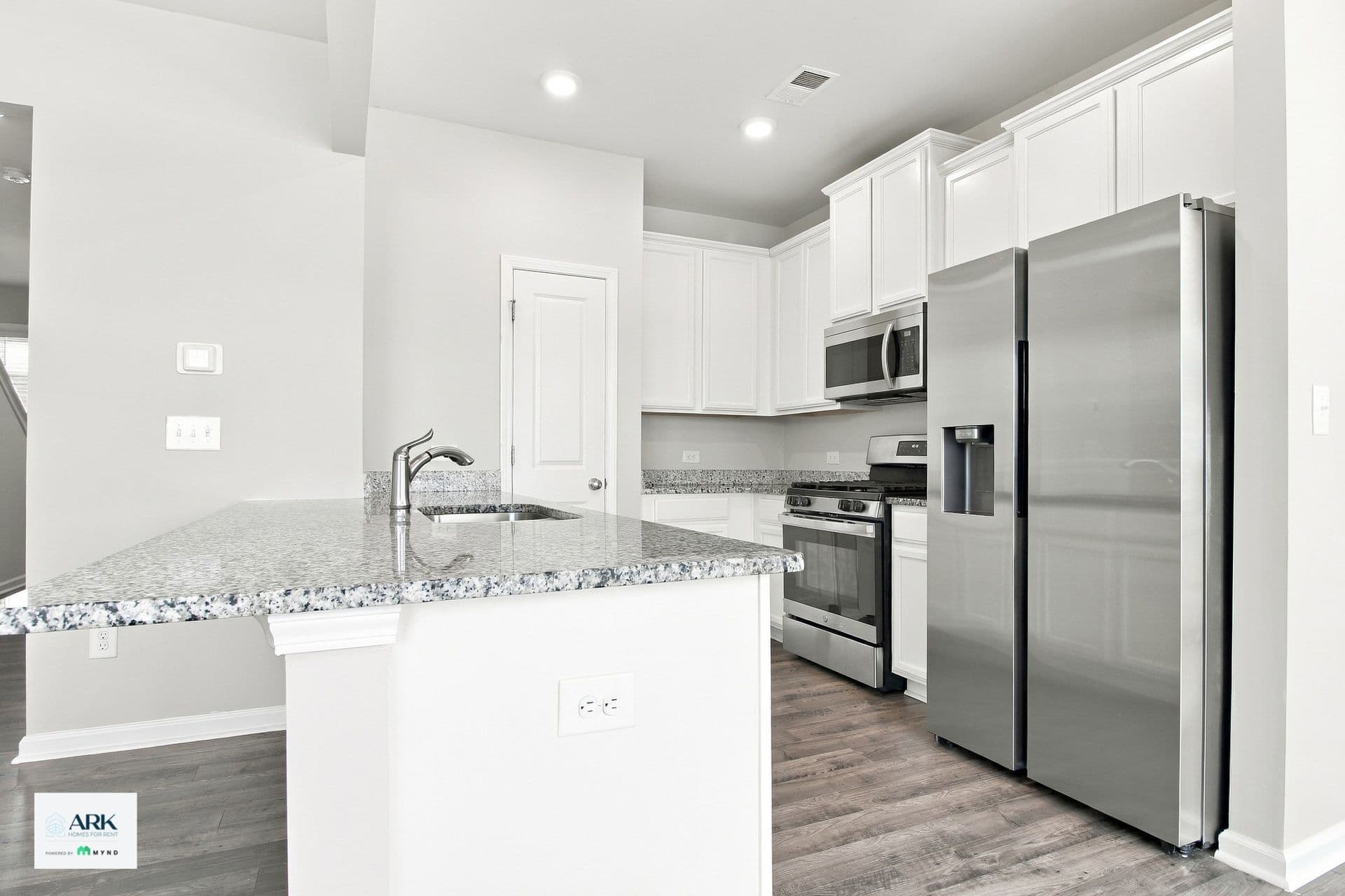MYND — 3 Bedroom(s) and 2 Bathroom(s) - Photo 8
