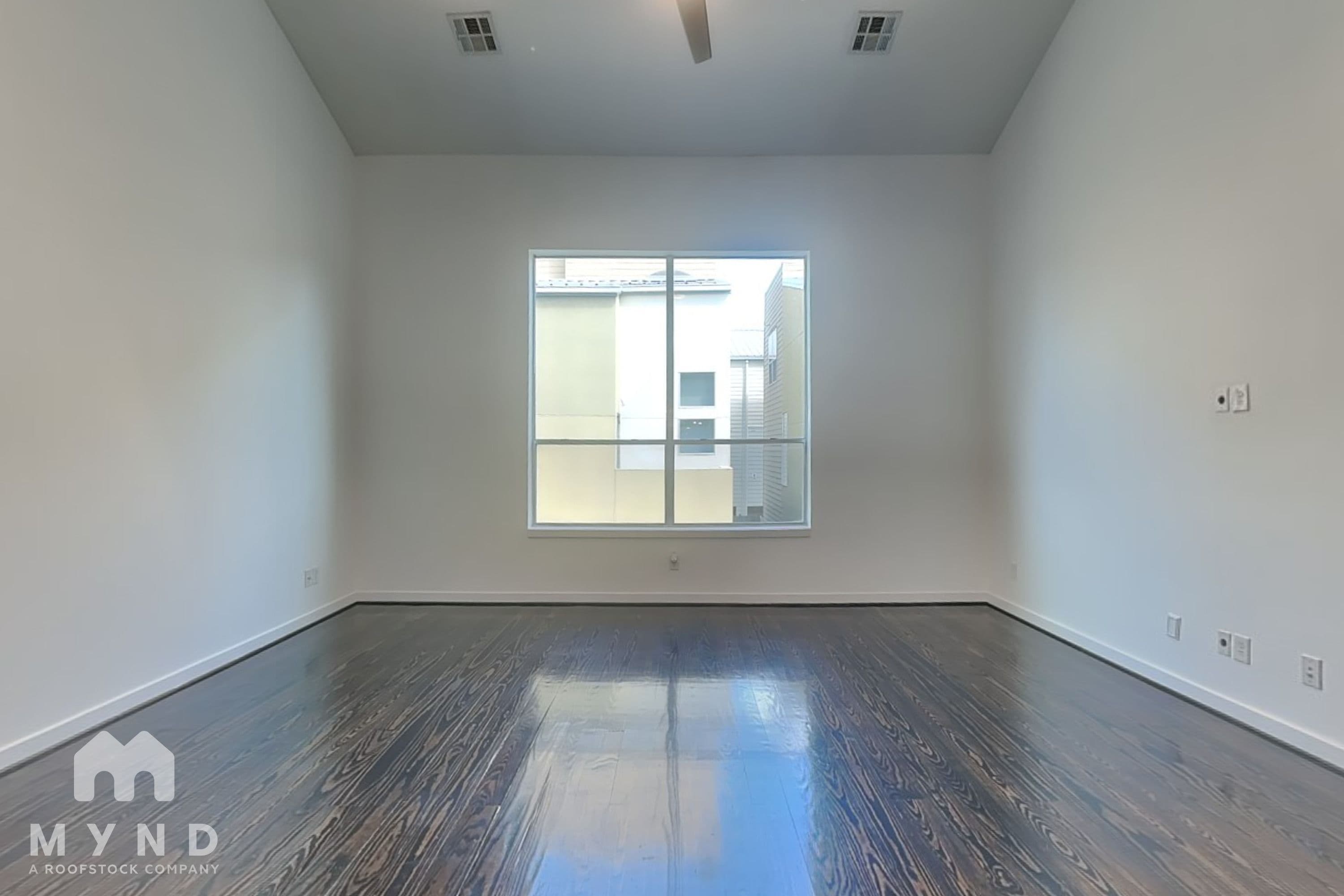 MYND — 3 Bedroom(s) and 2.5 Bathroom(s) - Photo 4