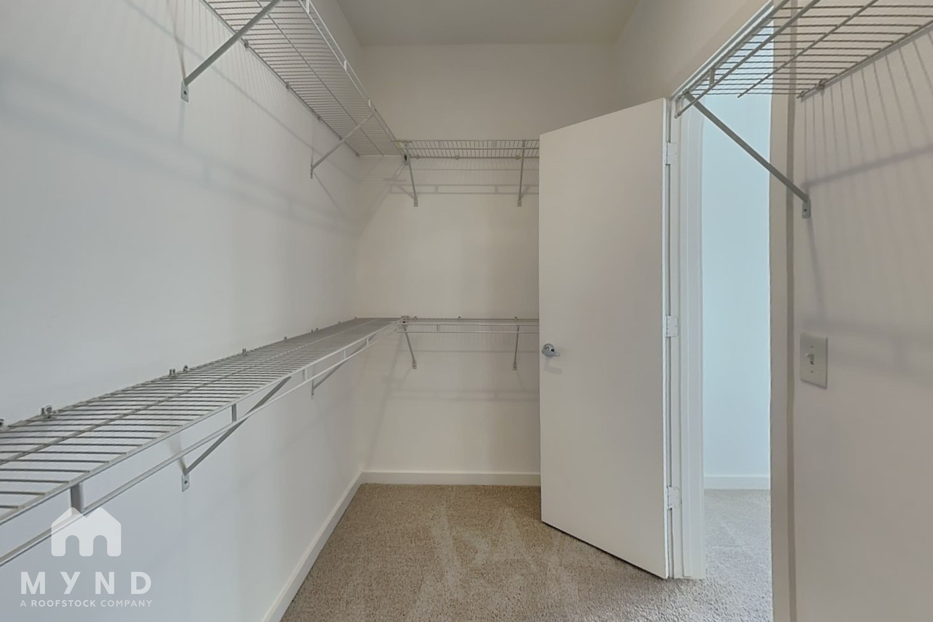 MYND — 3 Bedroom(s) and 2.5 Bathroom(s) - Photo 12