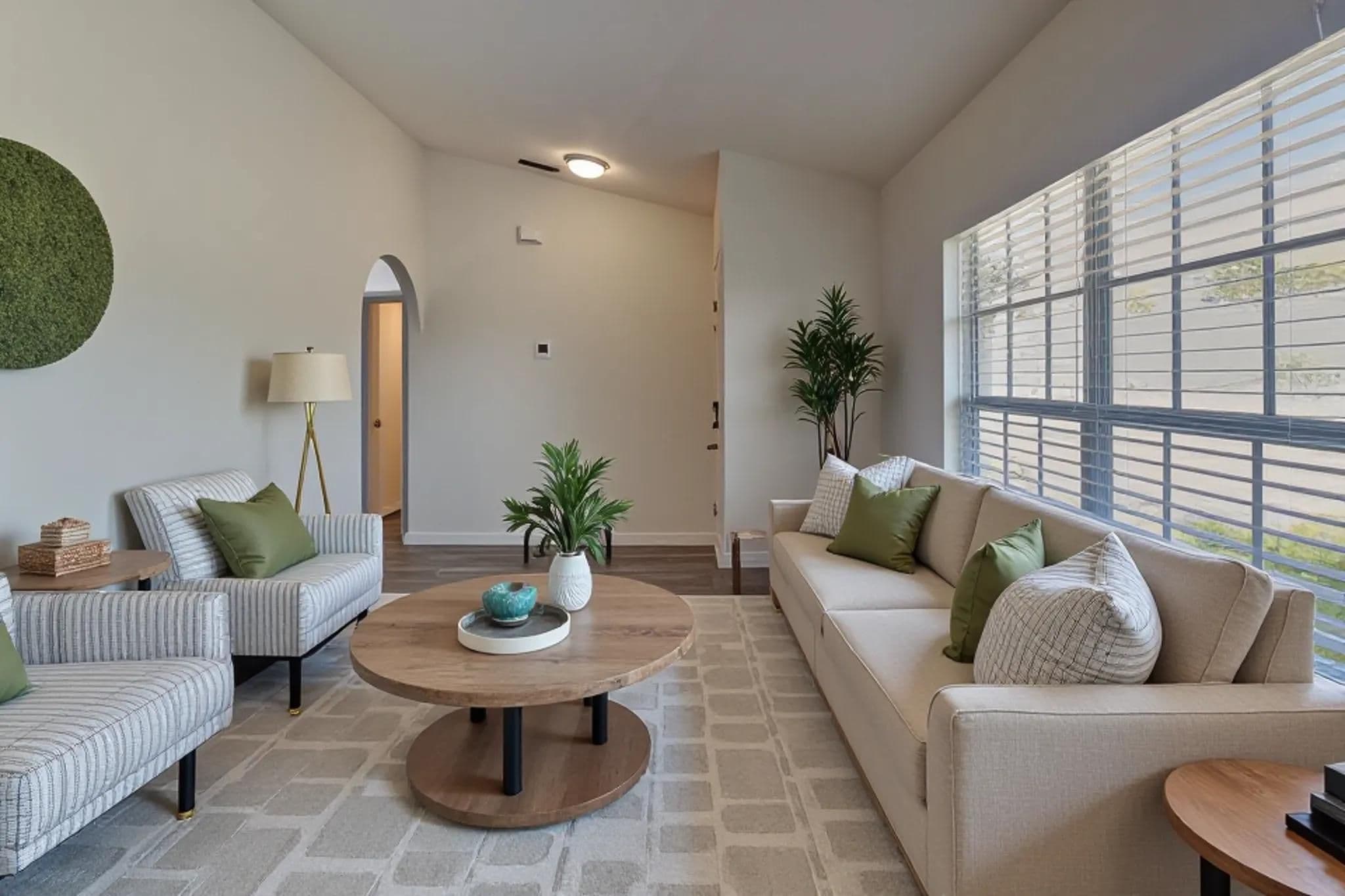 MYND — 3 Bedroom(s) and 2 Bathroom(s) - Photo 2
