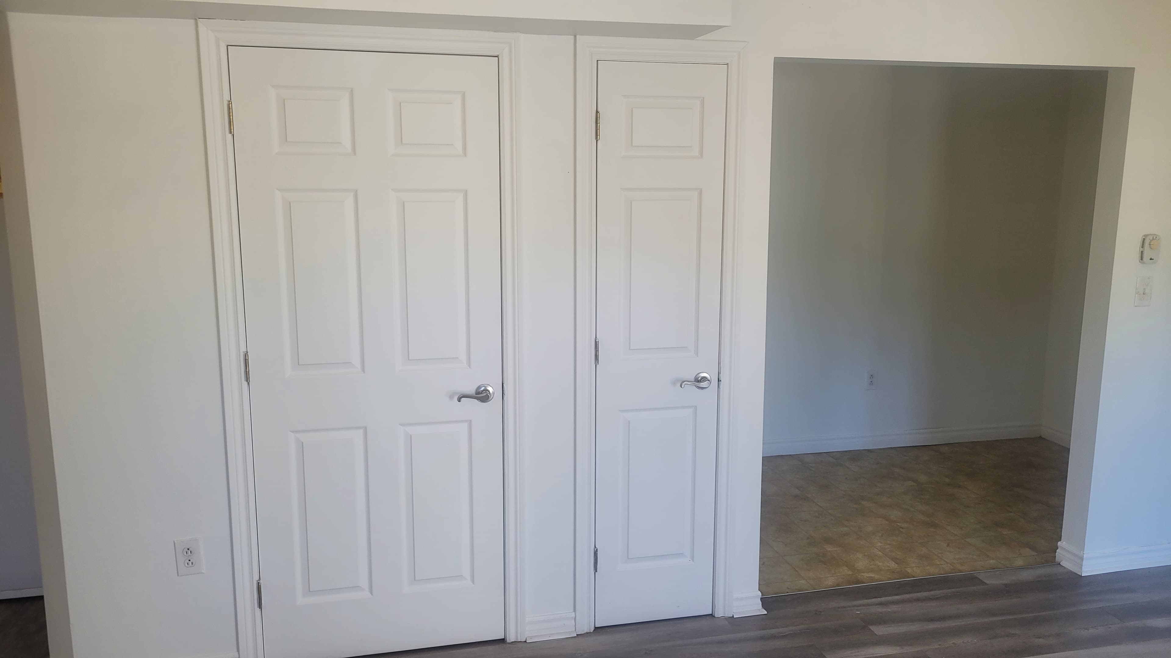 Whitehall Apartments — 43-0001 - Photo 10
