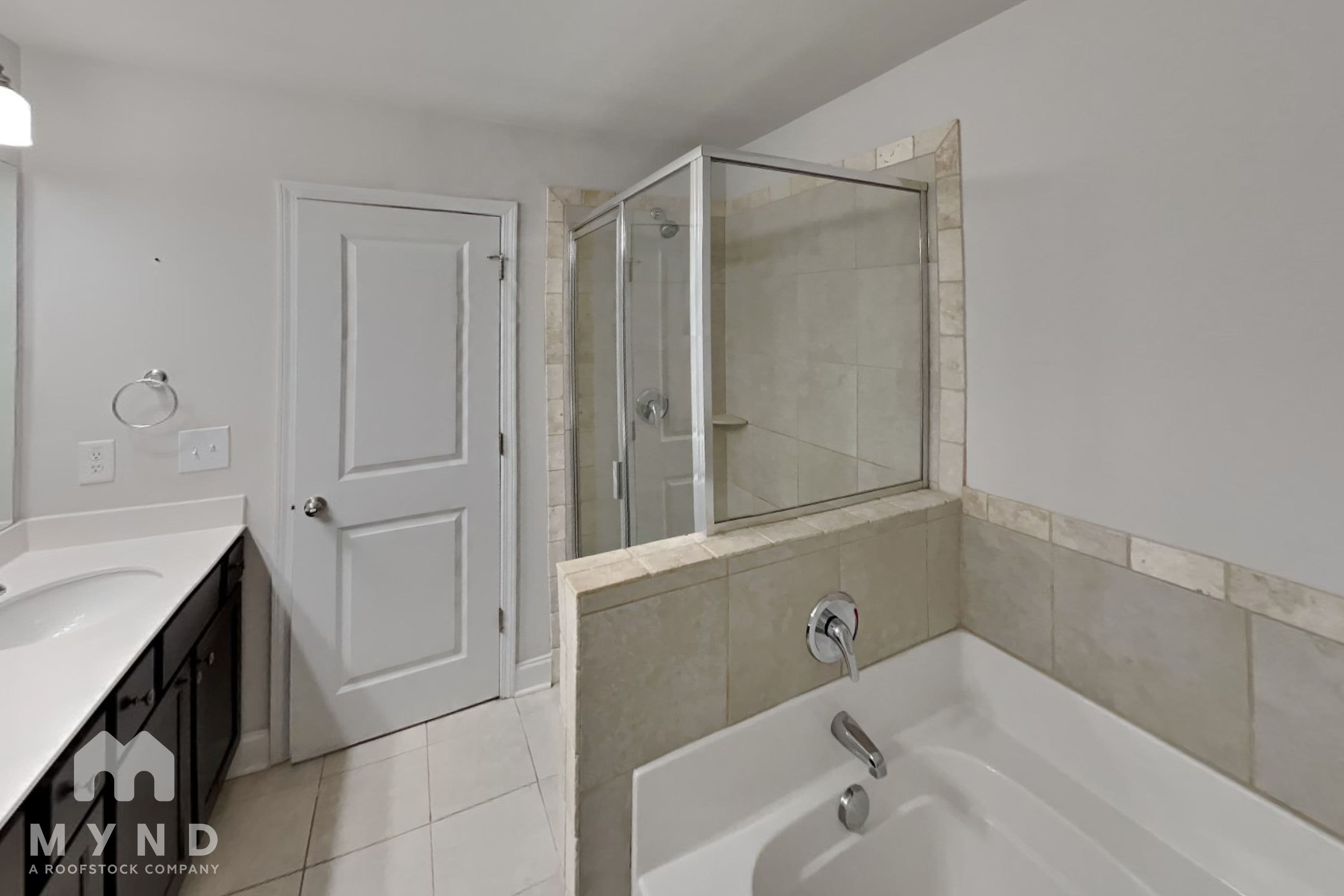 MYND — 3 Bedroom(s) and 2.5 Bathroom(s) - Photo 9