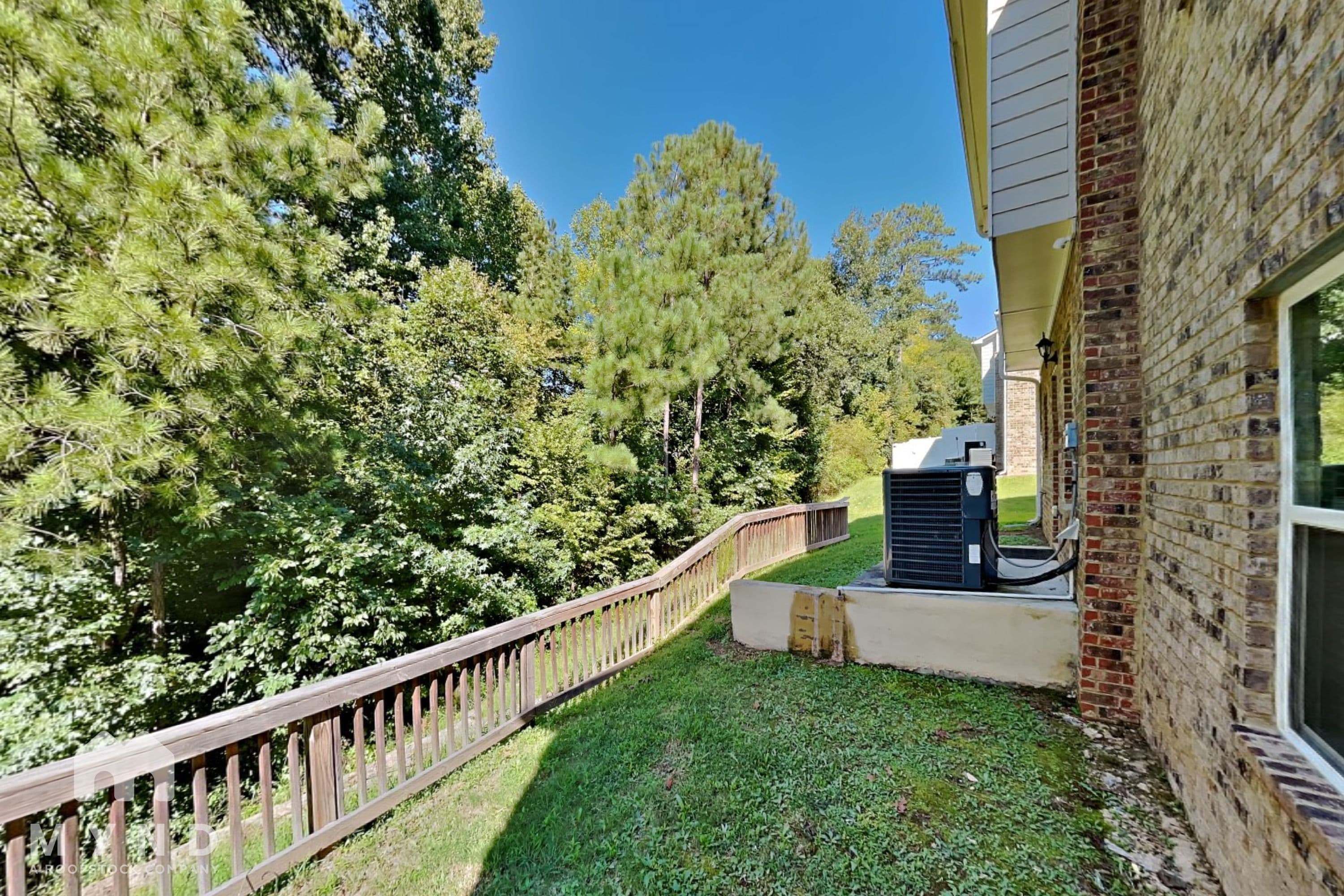 MYND — 3 Bedroom(s) and 2.5 Bathroom(s) - Photo 18