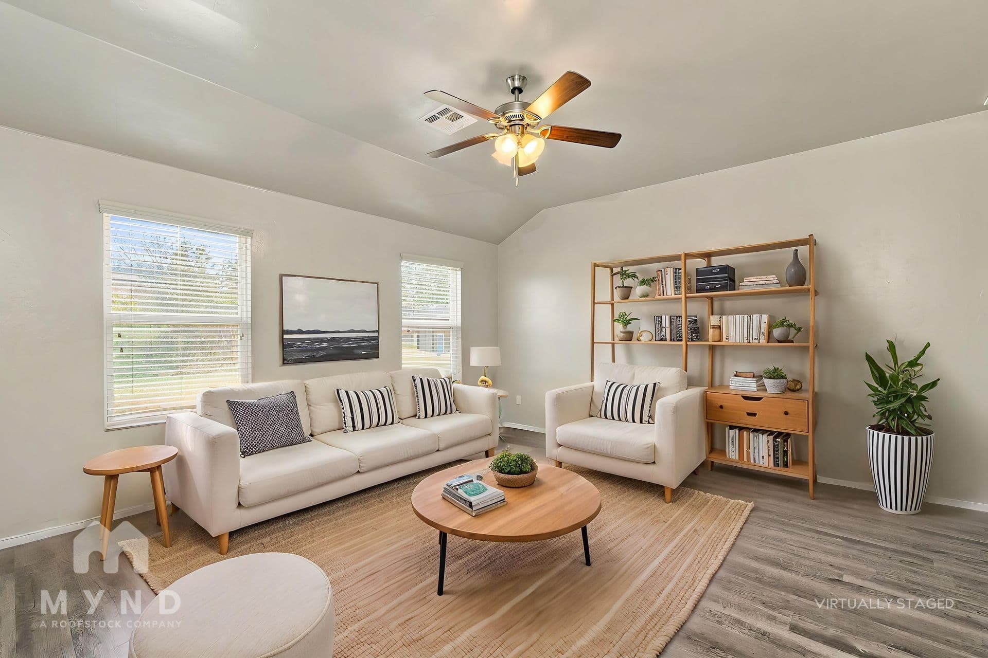 MYND — 3 Bedroom(s) and 2 Bathroom(s) - Photo 2