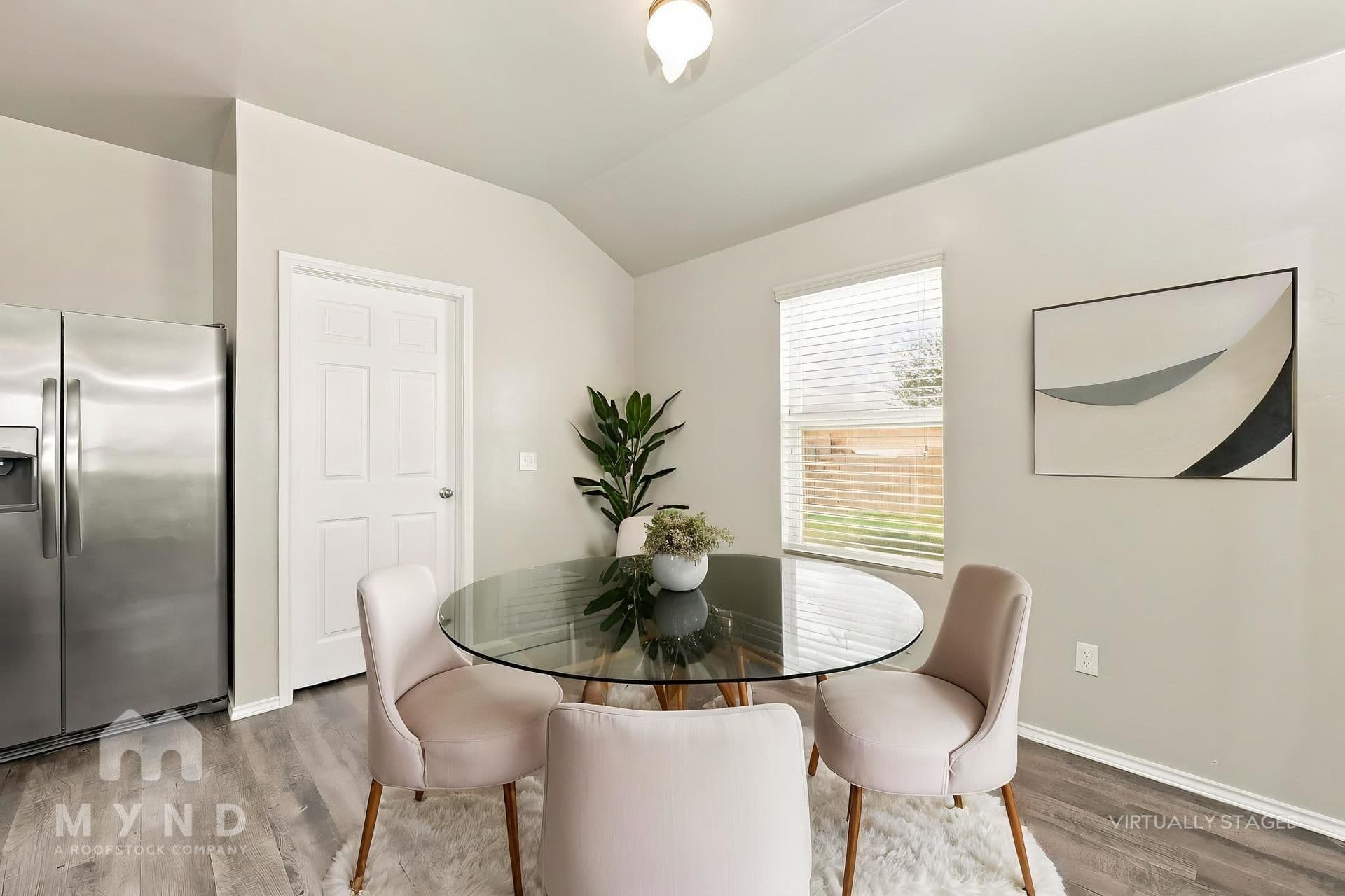 MYND — 3 Bedroom(s) and 2 Bathroom(s) - Photo 3