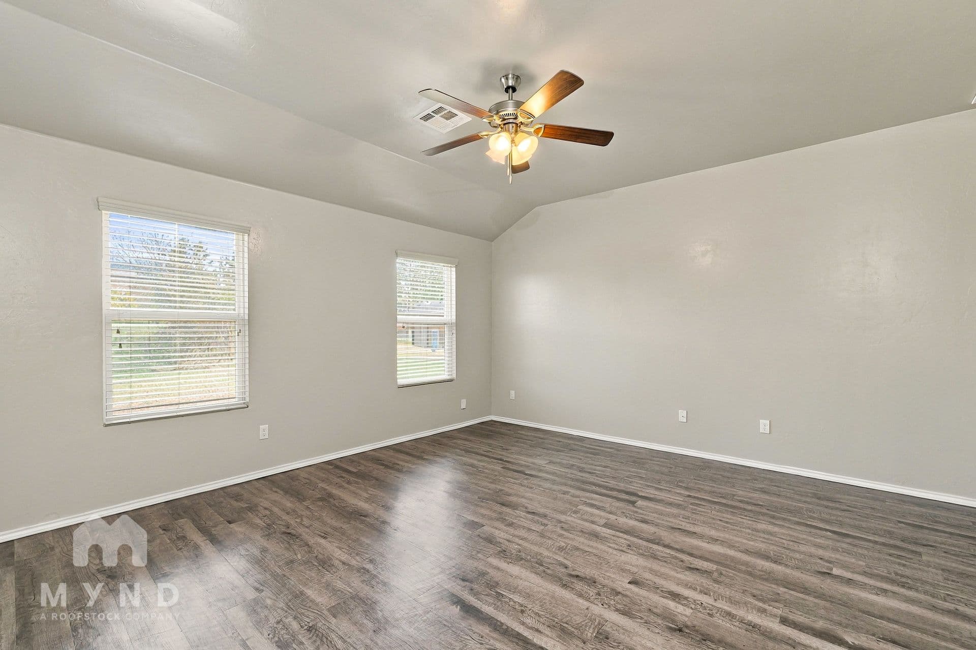 MYND — 3 Bedroom(s) and 2 Bathroom(s) - Photo 8