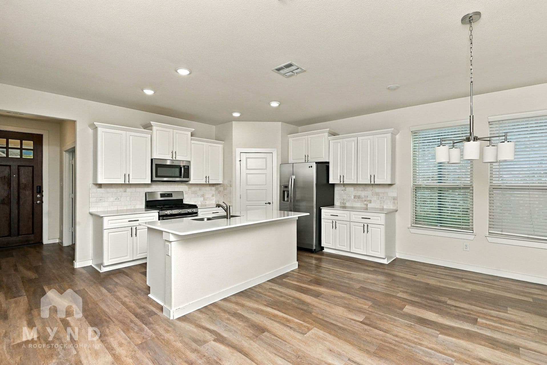MYND — 4 Bedroom(s) and 2.5 Bathroom(s) - Photo 6