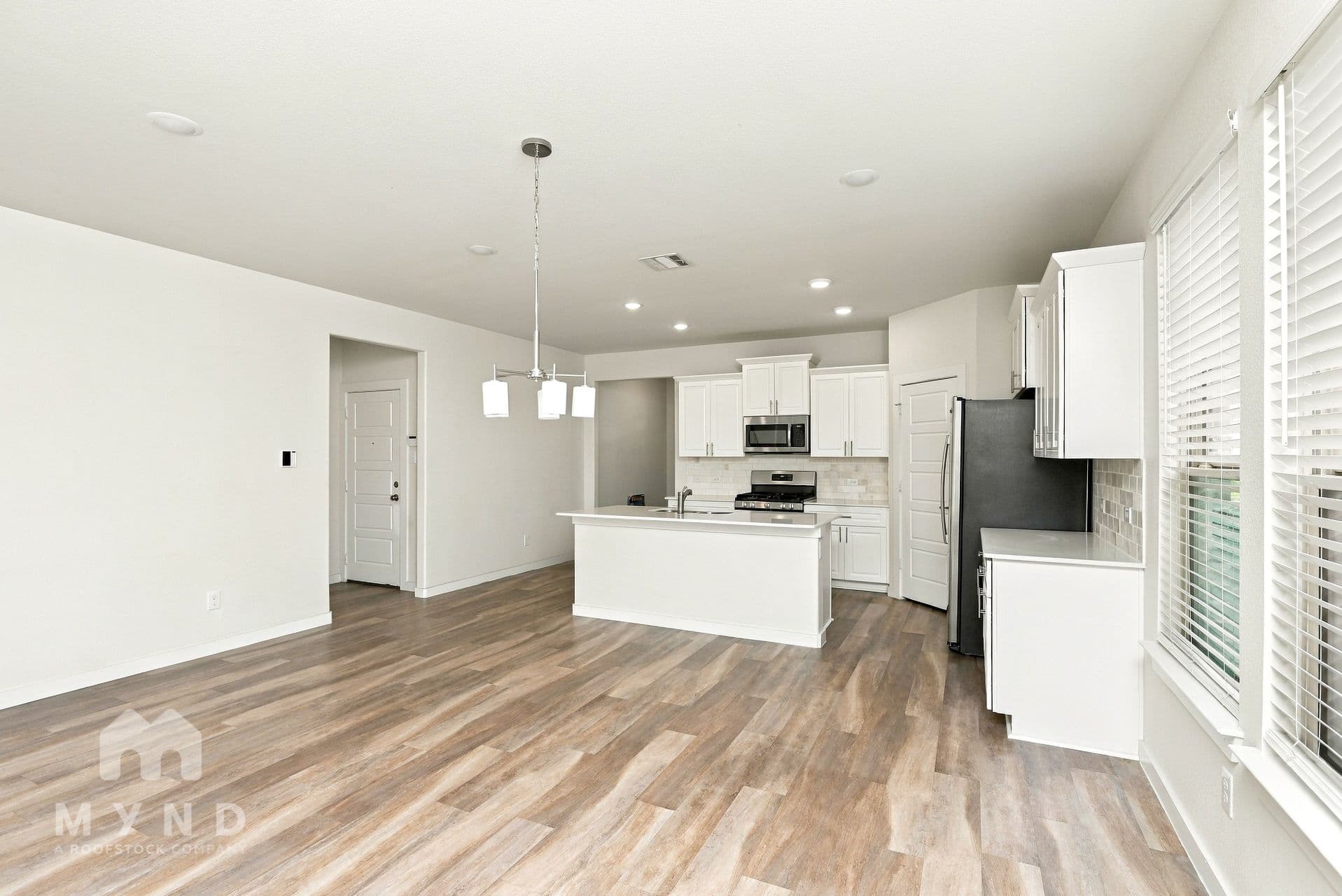 MYND — 4 Bedroom(s) and 2.5 Bathroom(s) - Photo 7