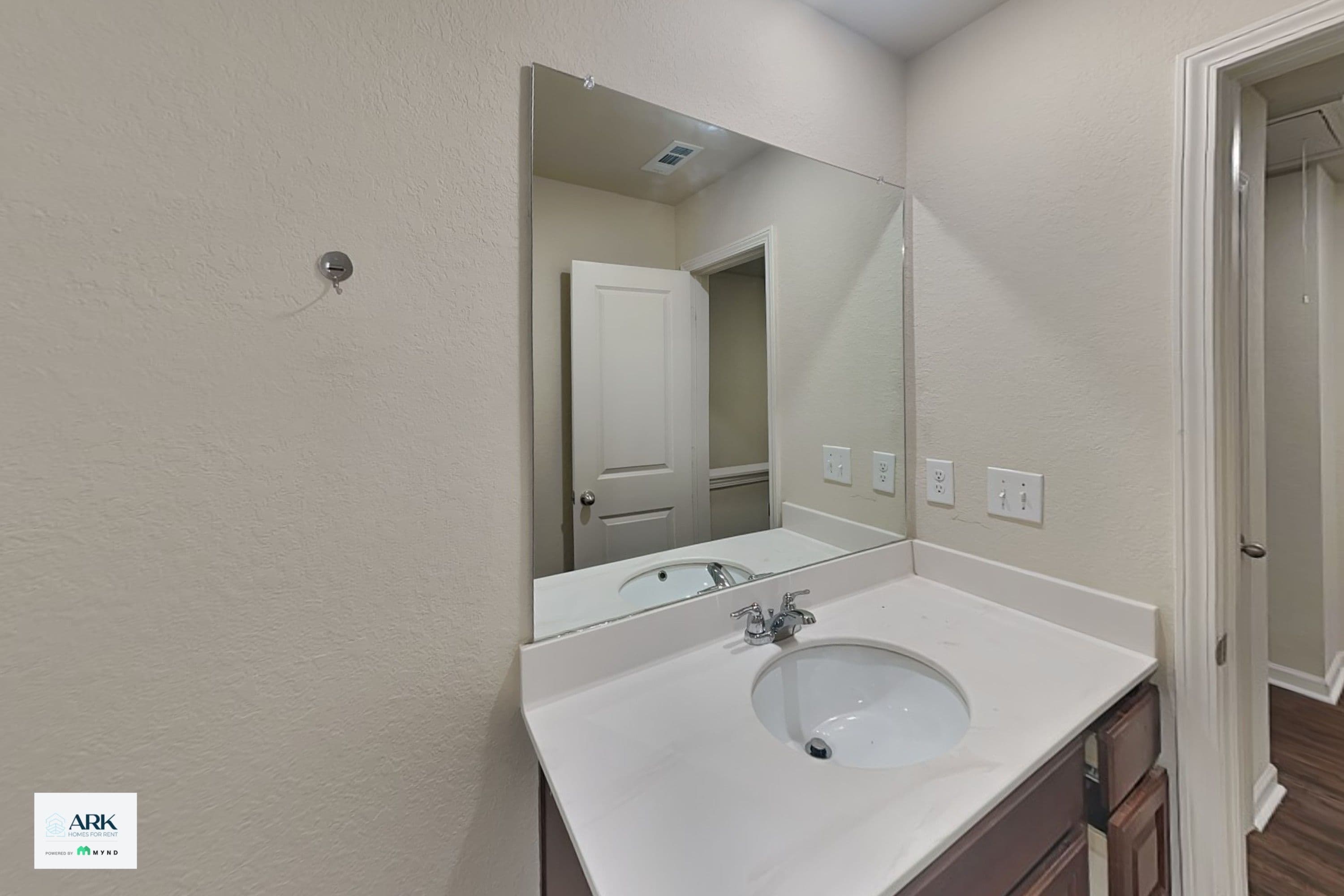 MYND — 3 Bedroom(s) and 2.5 Bathroom(s) - Photo 13