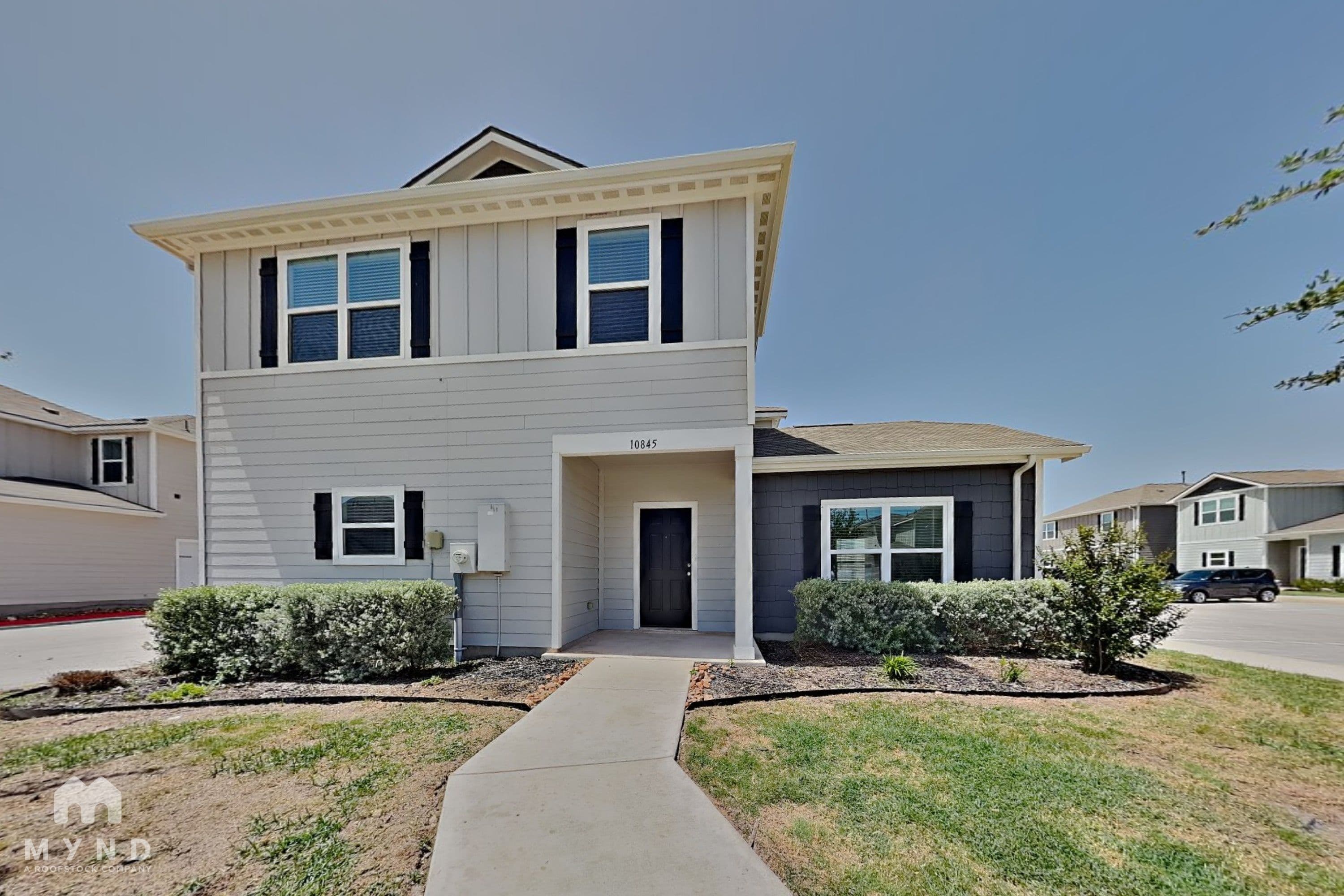 MYND — 4 Bedroom(s) and 2.5 Bathroom(s) - Photo 1