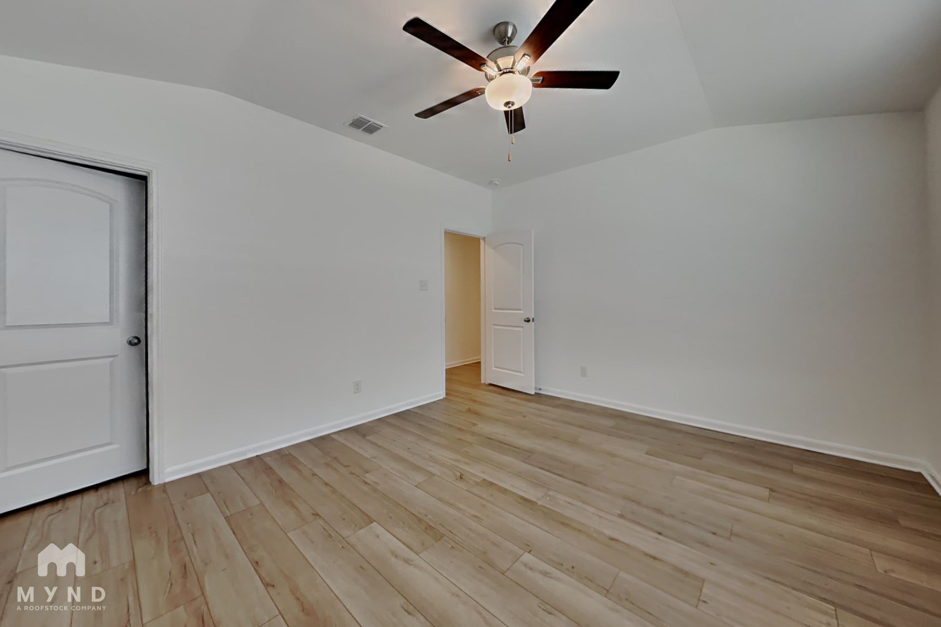MYND — 4 Bedroom(s) and 2.5 Bathroom(s) - Photo 11