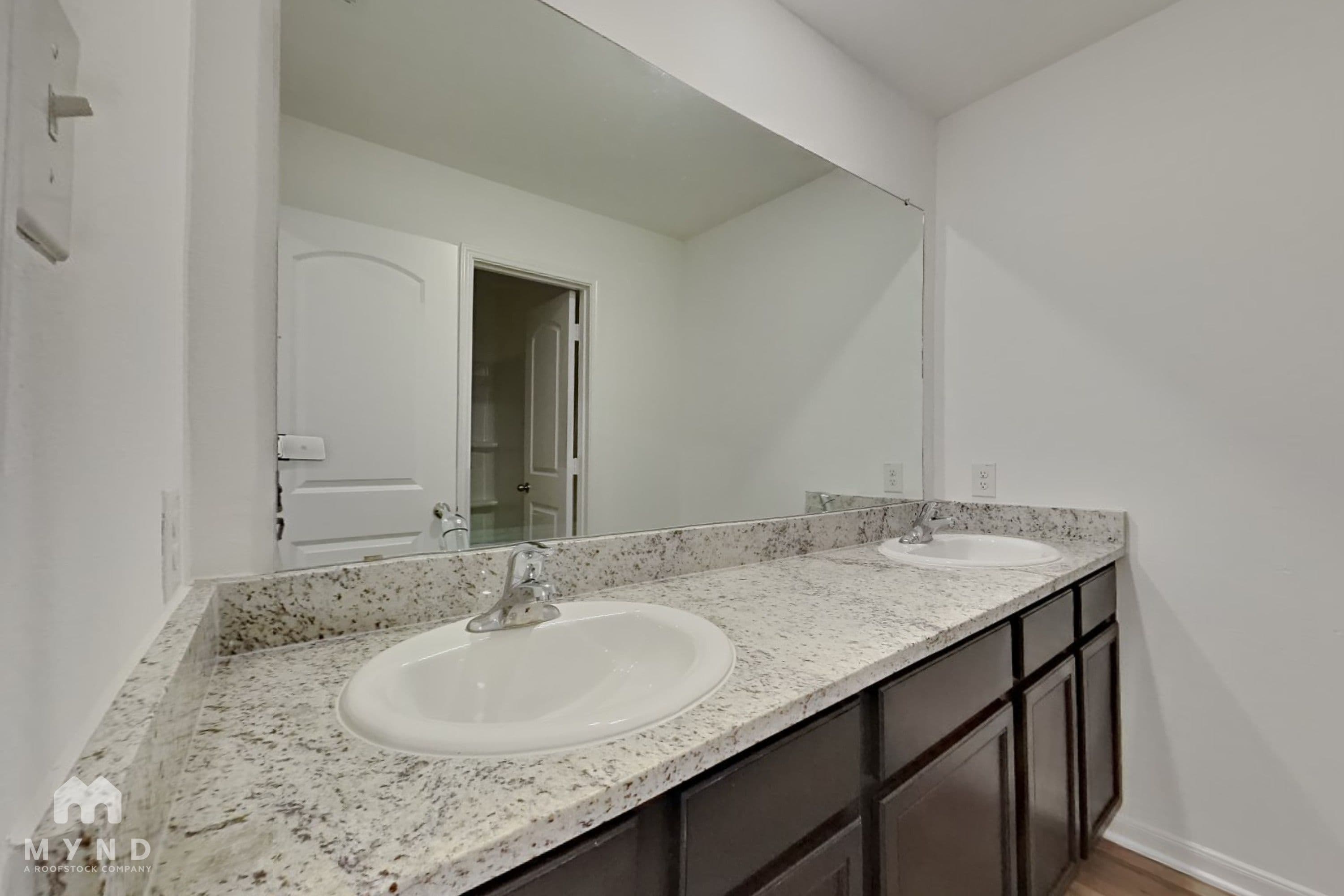MYND — 4 Bedroom(s) and 2.5 Bathroom(s) - Photo 17