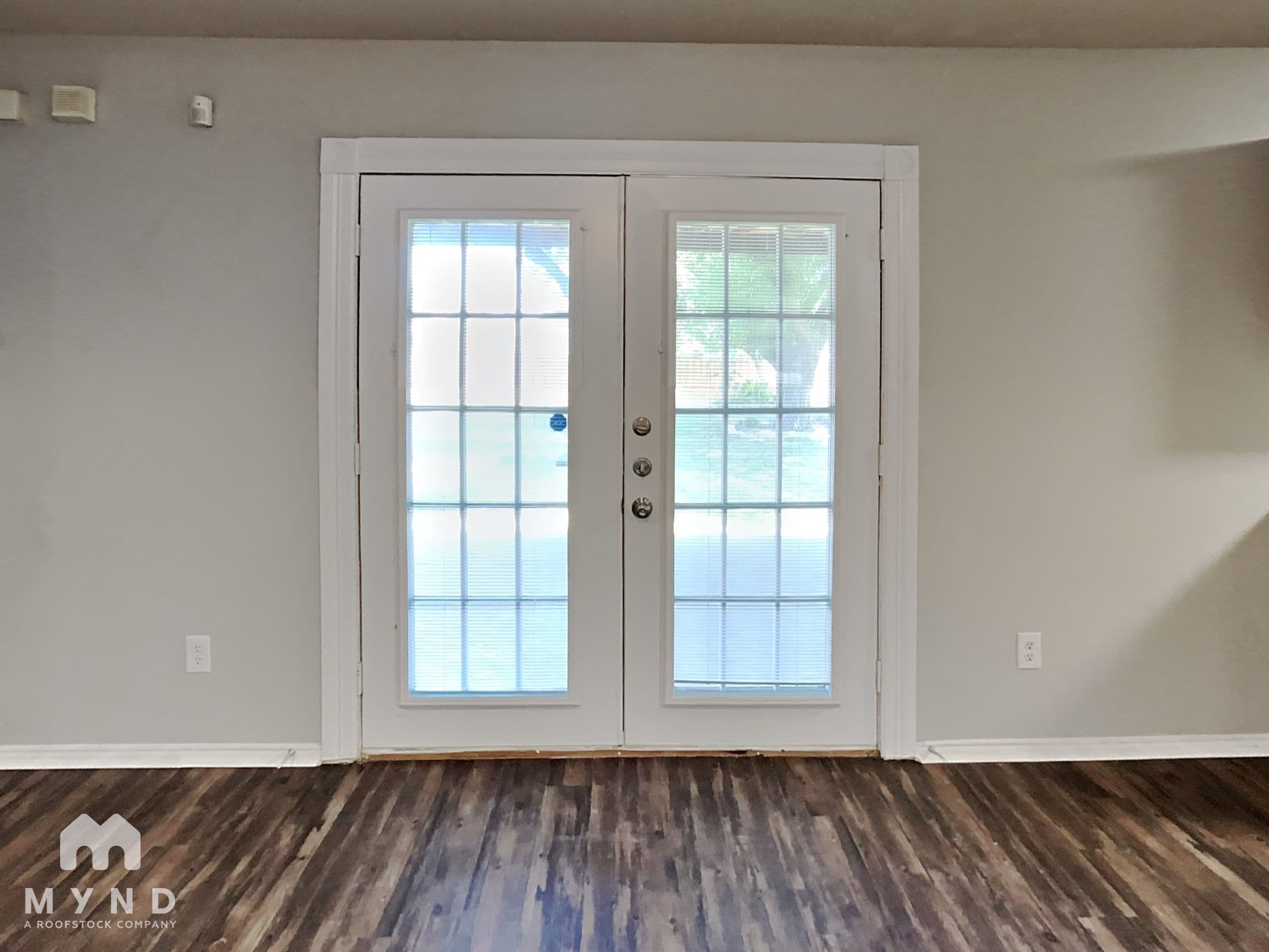 MYND — 5 Bedroom(s) and 2.5 Bathroom(s) - Photo 13