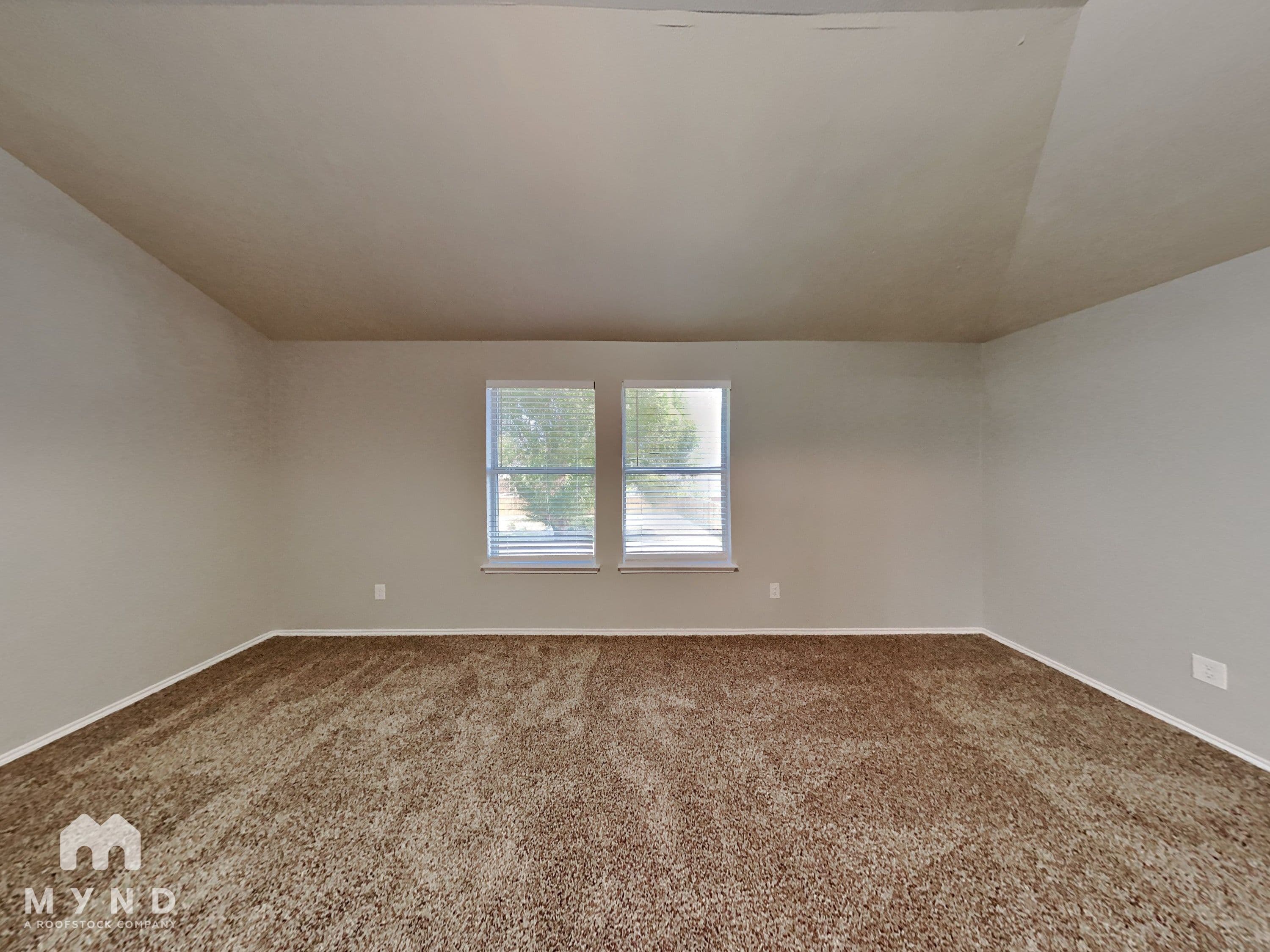 MYND — 5 Bedroom(s) and 2.5 Bathroom(s) - Photo 15
