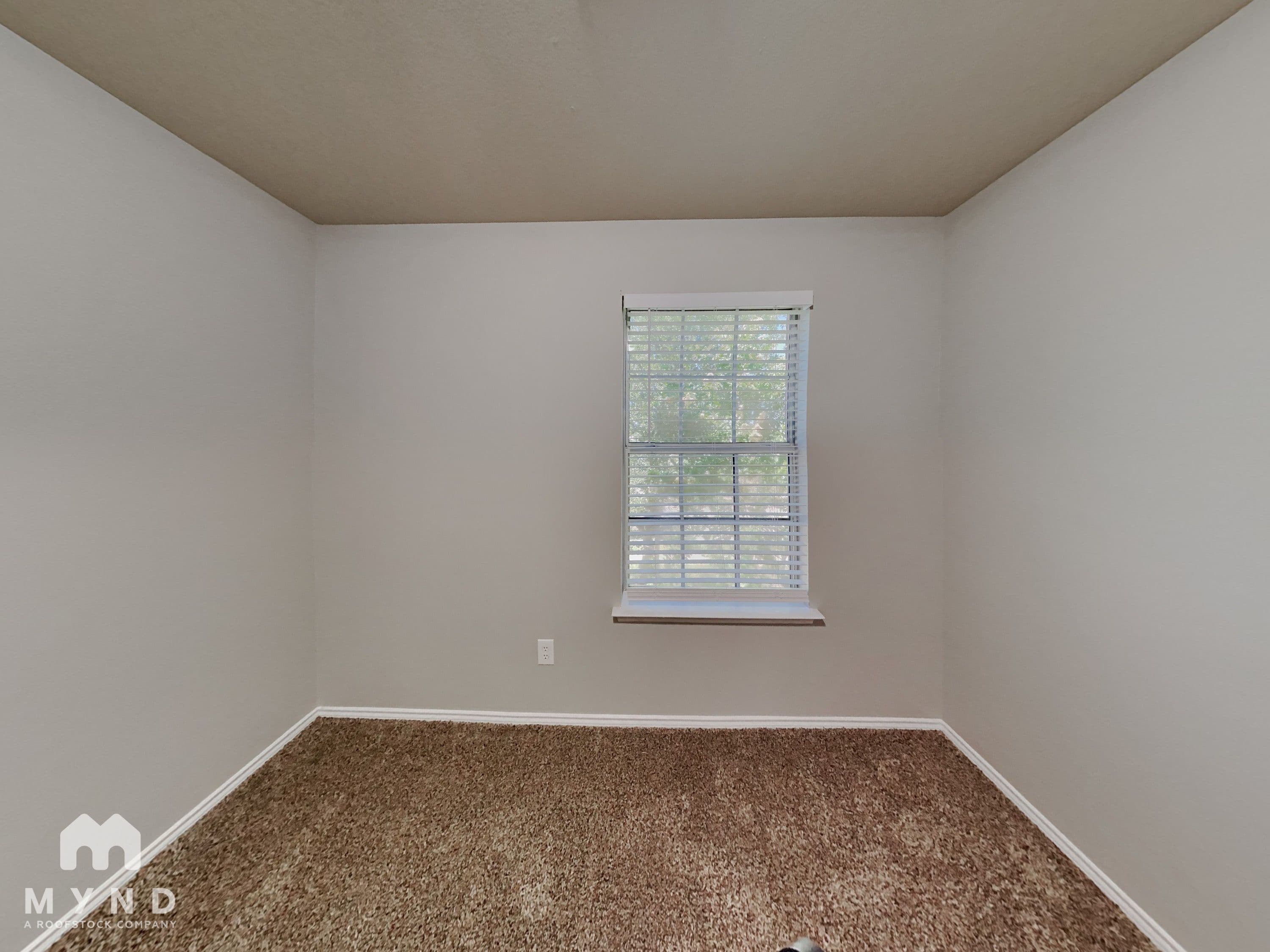 MYND — 5 Bedroom(s) and 2.5 Bathroom(s) - Photo 23