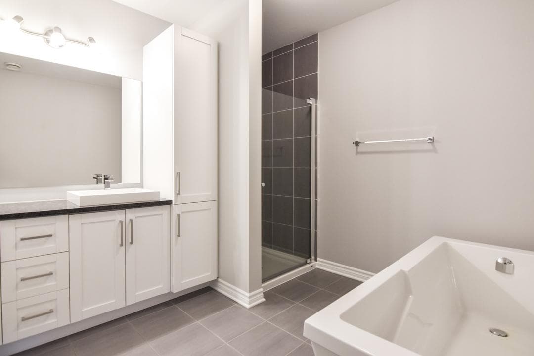 Lake Avenue by Brigil ( Carleton Place ) — 2 Bedroom - Photo 17