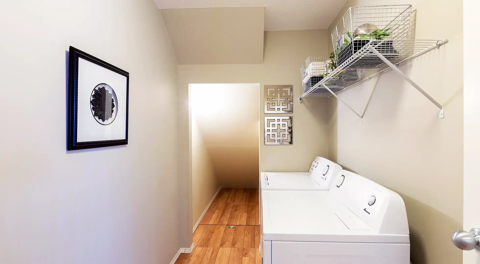 Birch Hills Townhomes — Three Bedroom 1.5 Bath - Photo 8