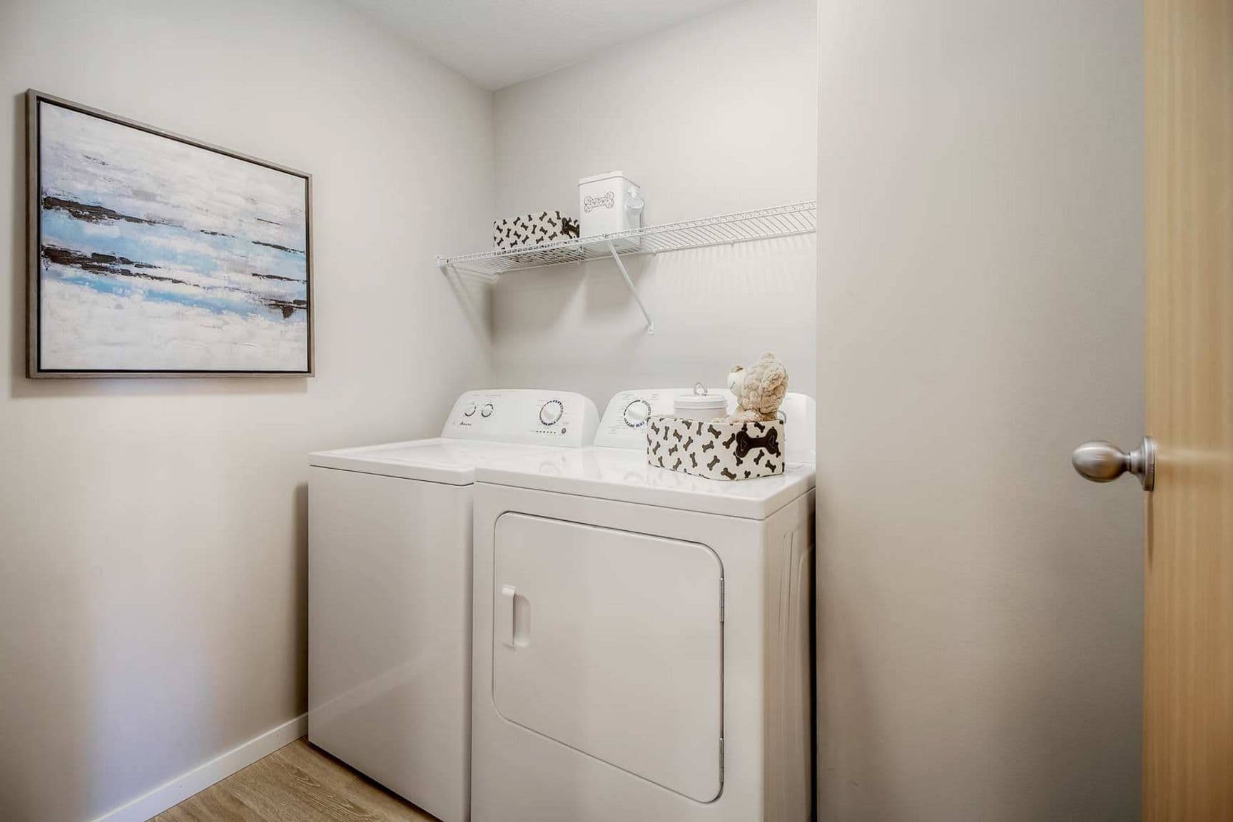 Lindgren Manor — One Bedroom One Bath - Photo 11
