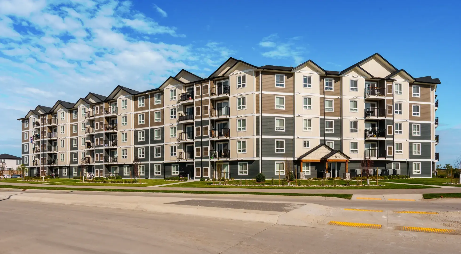 Highland Views Apartments — Three Bedroom Two Bath - Photo 2
