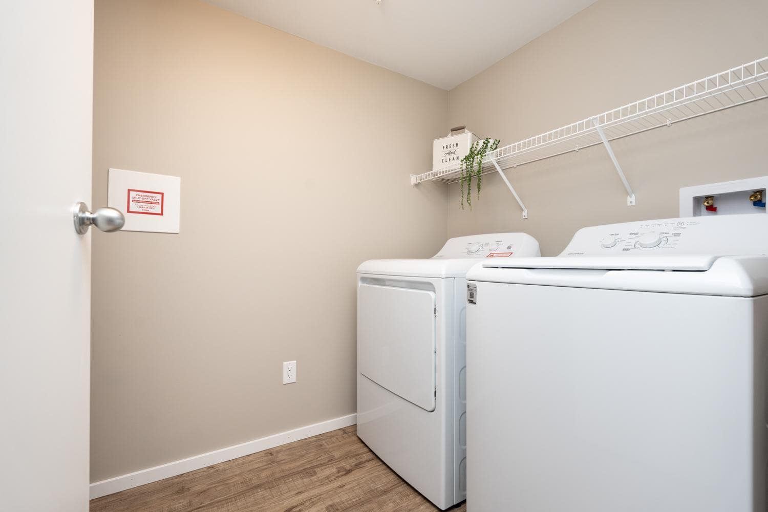Highland Views Apartments — Three Bedroom Two Bath - Photo 14