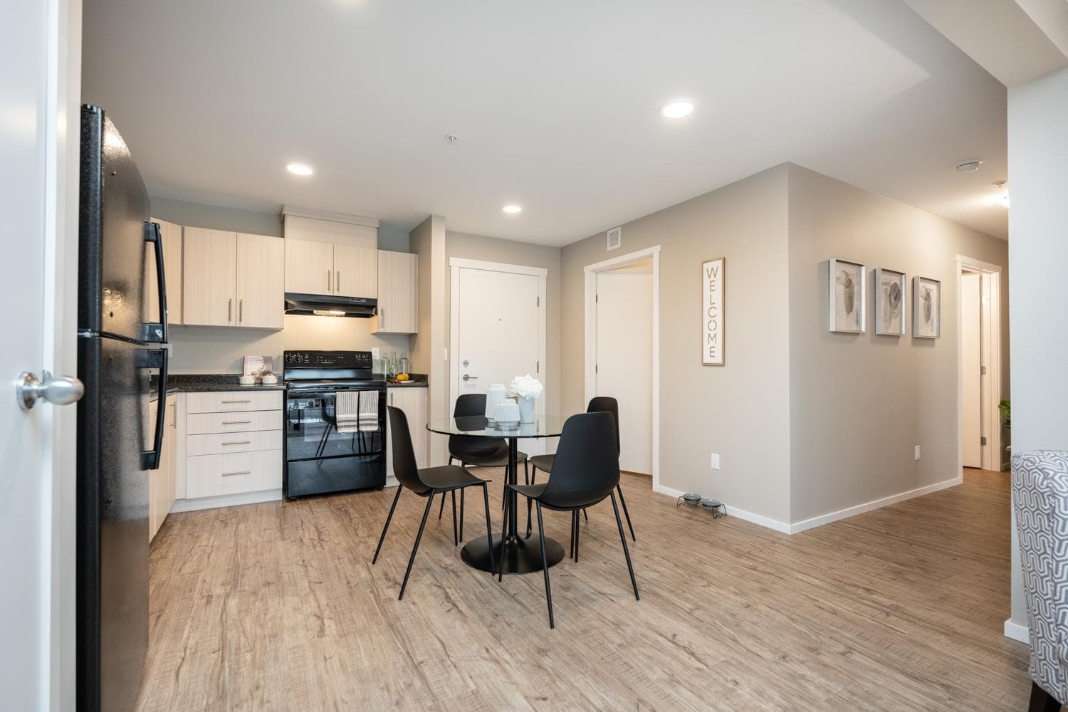 Highland Views Apartments — Three Bedroom Two Bath - Photo 8