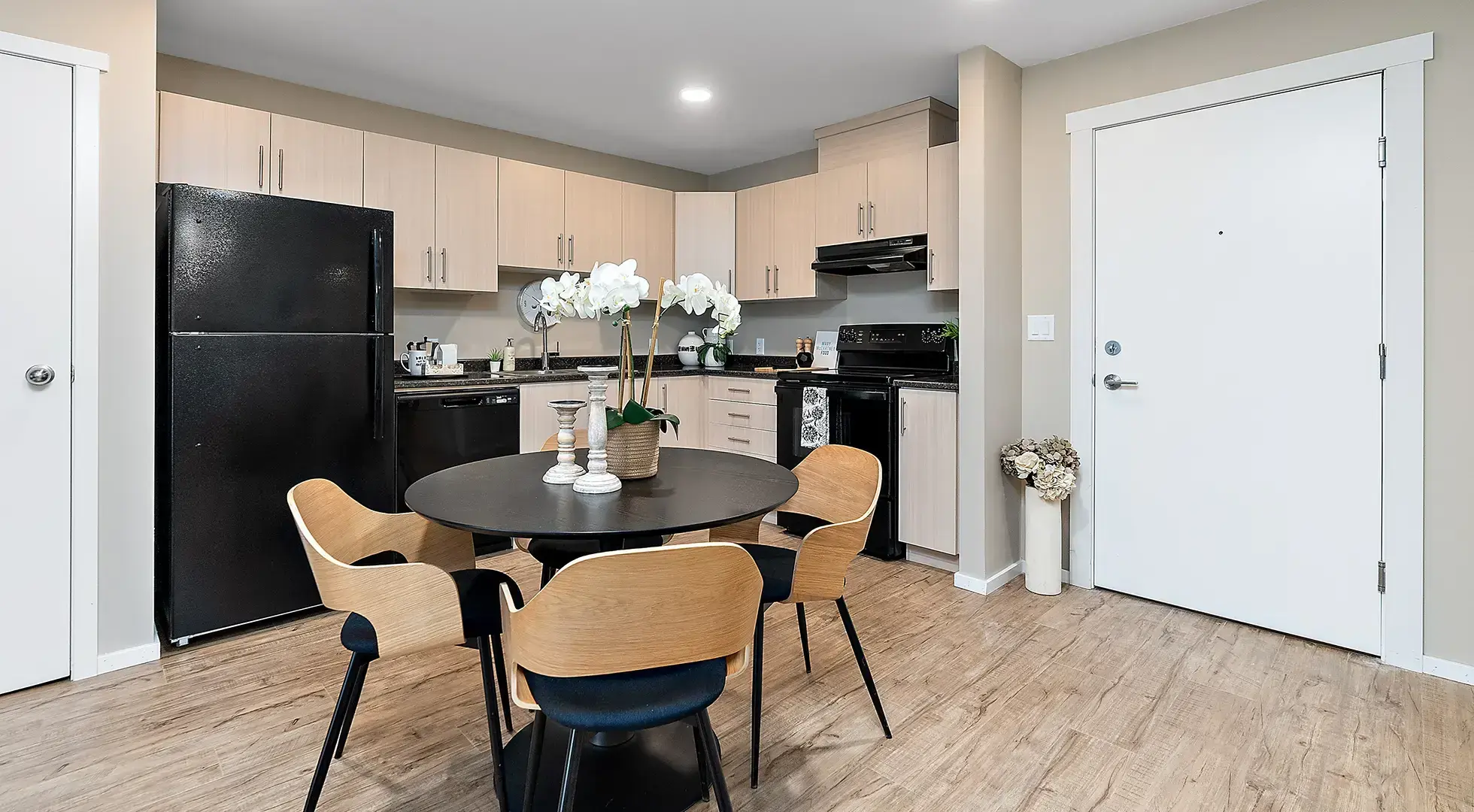 Suncrest Apartments — Three Bedroom Two Bath - Photo 7