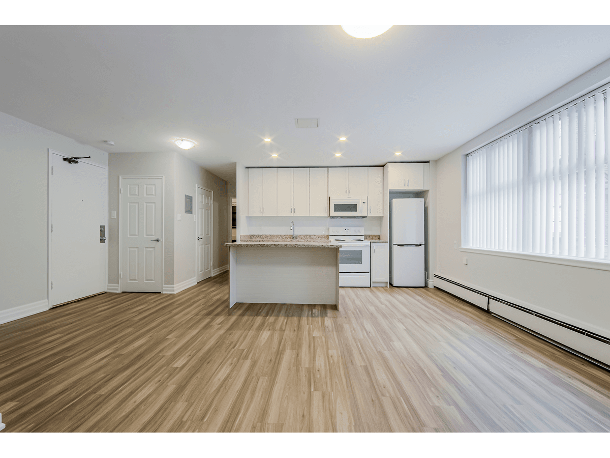 107 Redpath Avenue - Photo 7