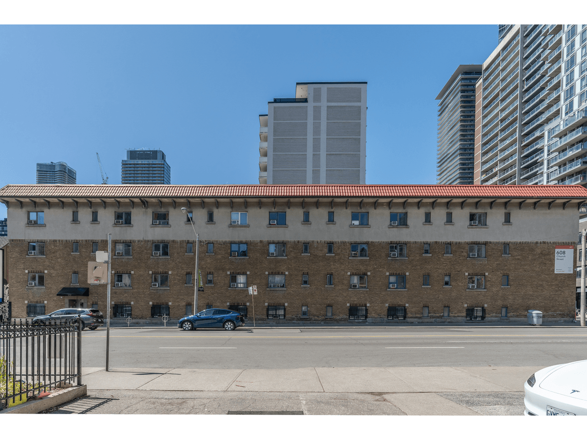 608 Church Street — Studio - Photo 16