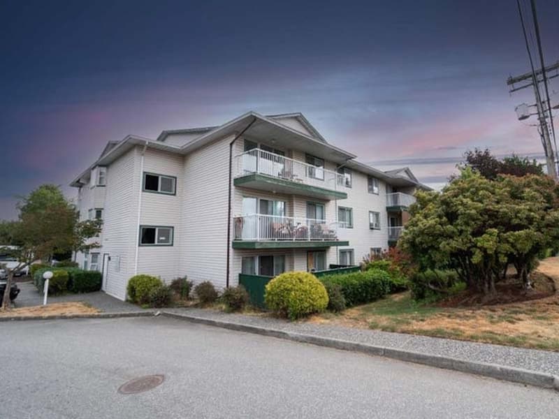 33331 Old Yale Road — 2 bedrooms - Photo 9
