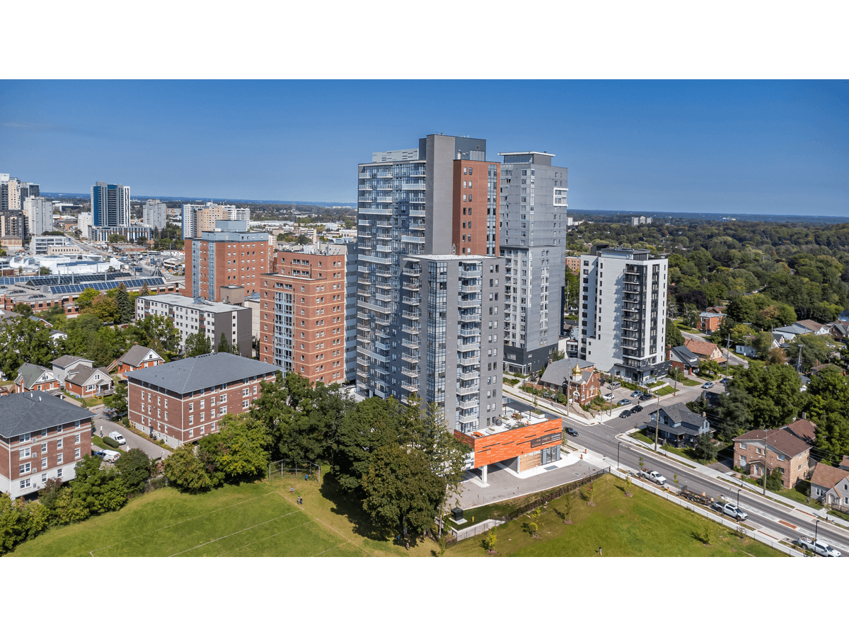 Vogue Residences - Photo 16