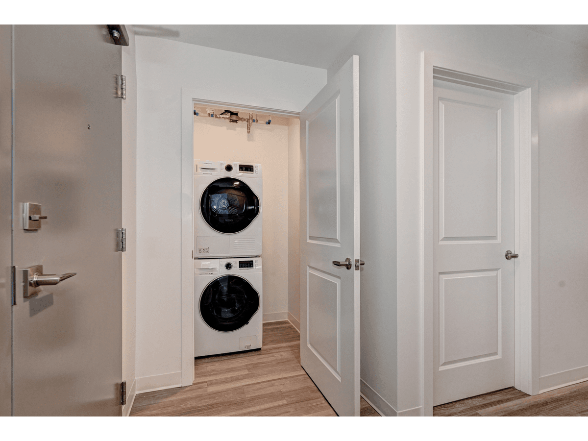 Vogue Residences - Photo 9
