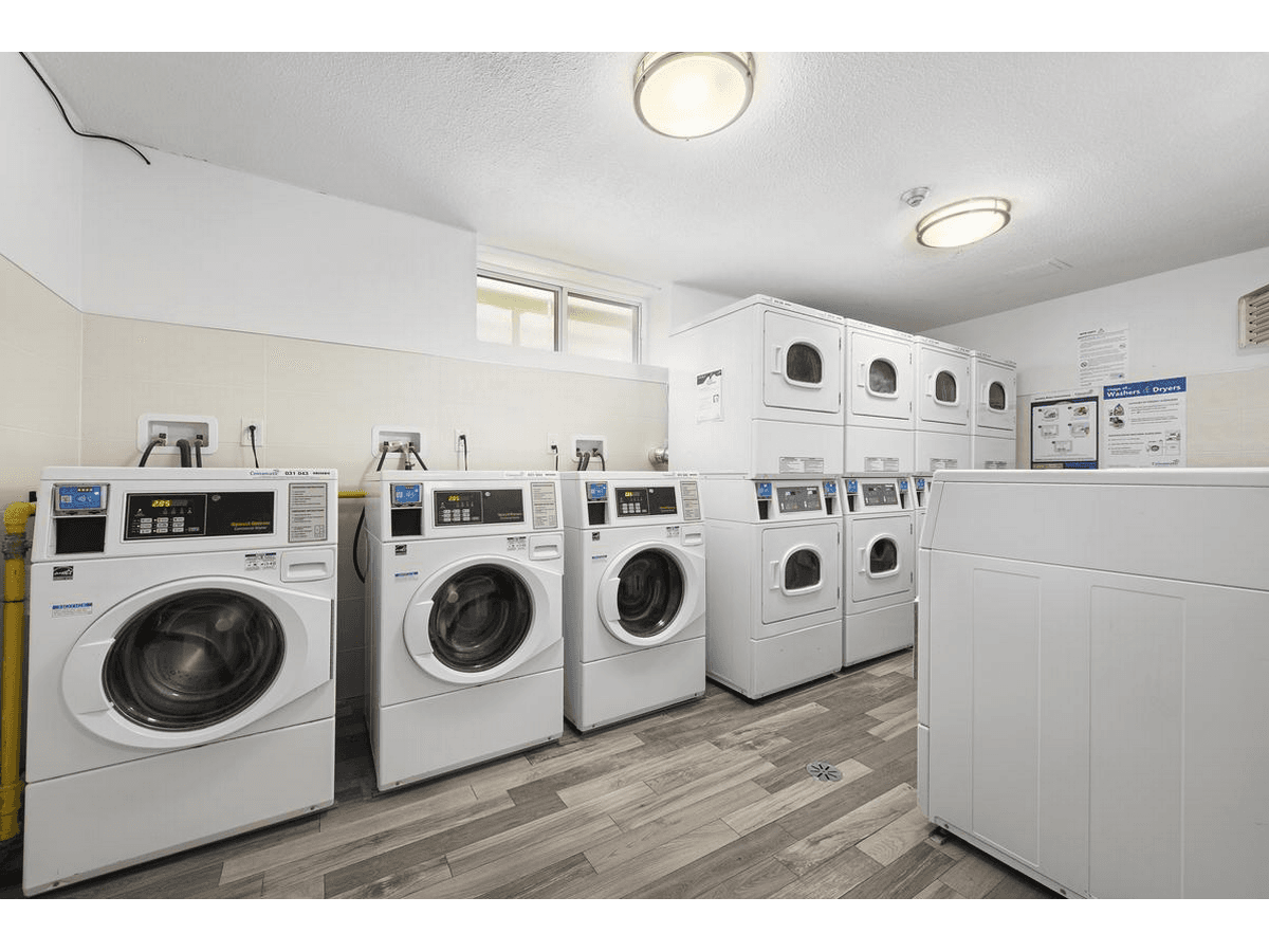 3045 Queen Frederica Drive — 2 BEDROOM - Photo 27